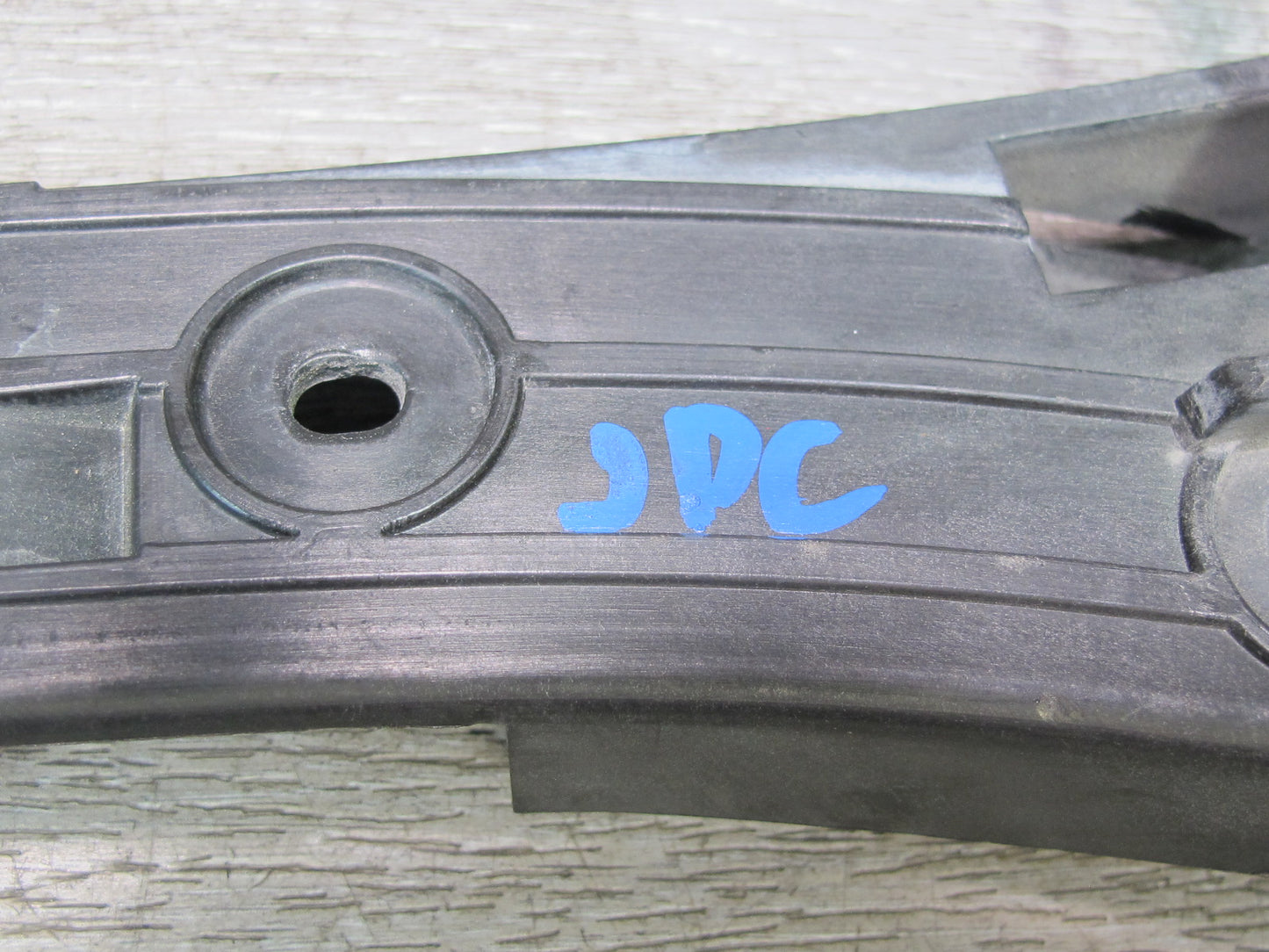 2003-2006 Porsche Cayenne 955 Front Bumper Mount Bracket Support Set of 2