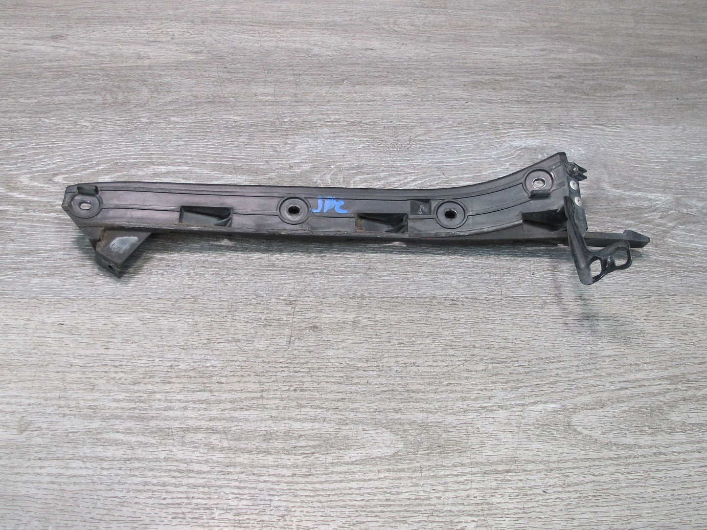 2003-2006 Porsche Cayenne 955 Front Bumper Mount Bracket Support Set of 2