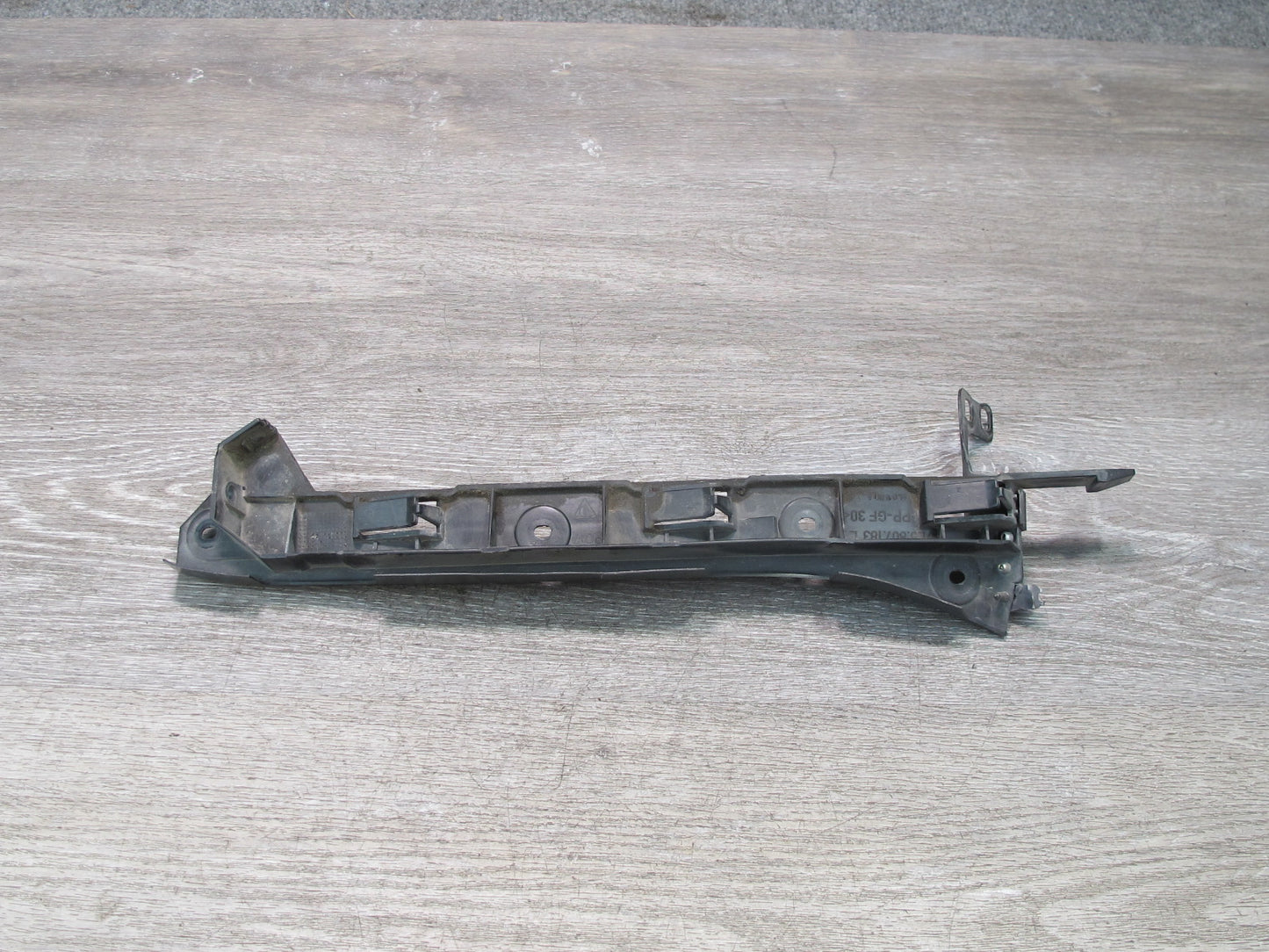 2003-2006 Porsche Cayenne 955 Front Bumper Mount Bracket Support Set of 2