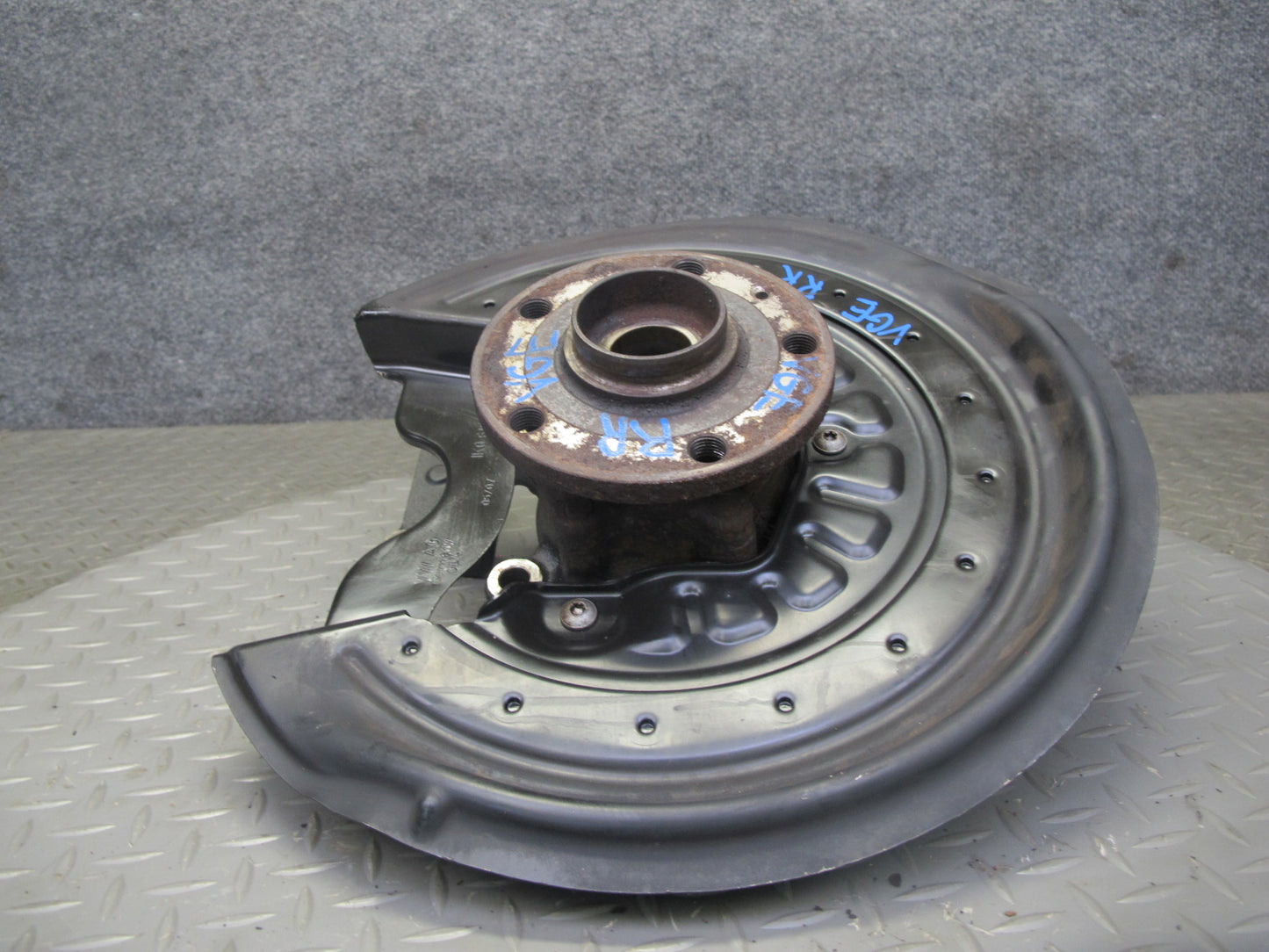 2008 VW Golf R32 VR6 AWD Rear Right Spindle Knuckle Wheel Hub Bearing OEM