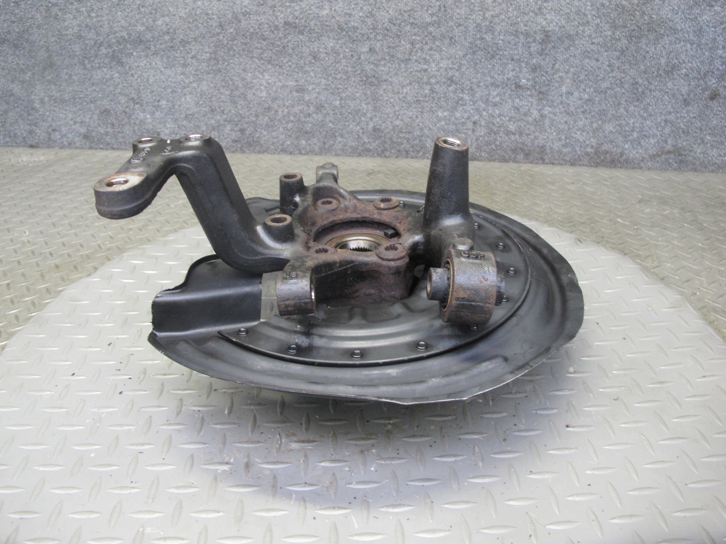 2008 VW Golf R32 VR6 AWD Rear Right Spindle Knuckle Wheel Hub Bearing OEM