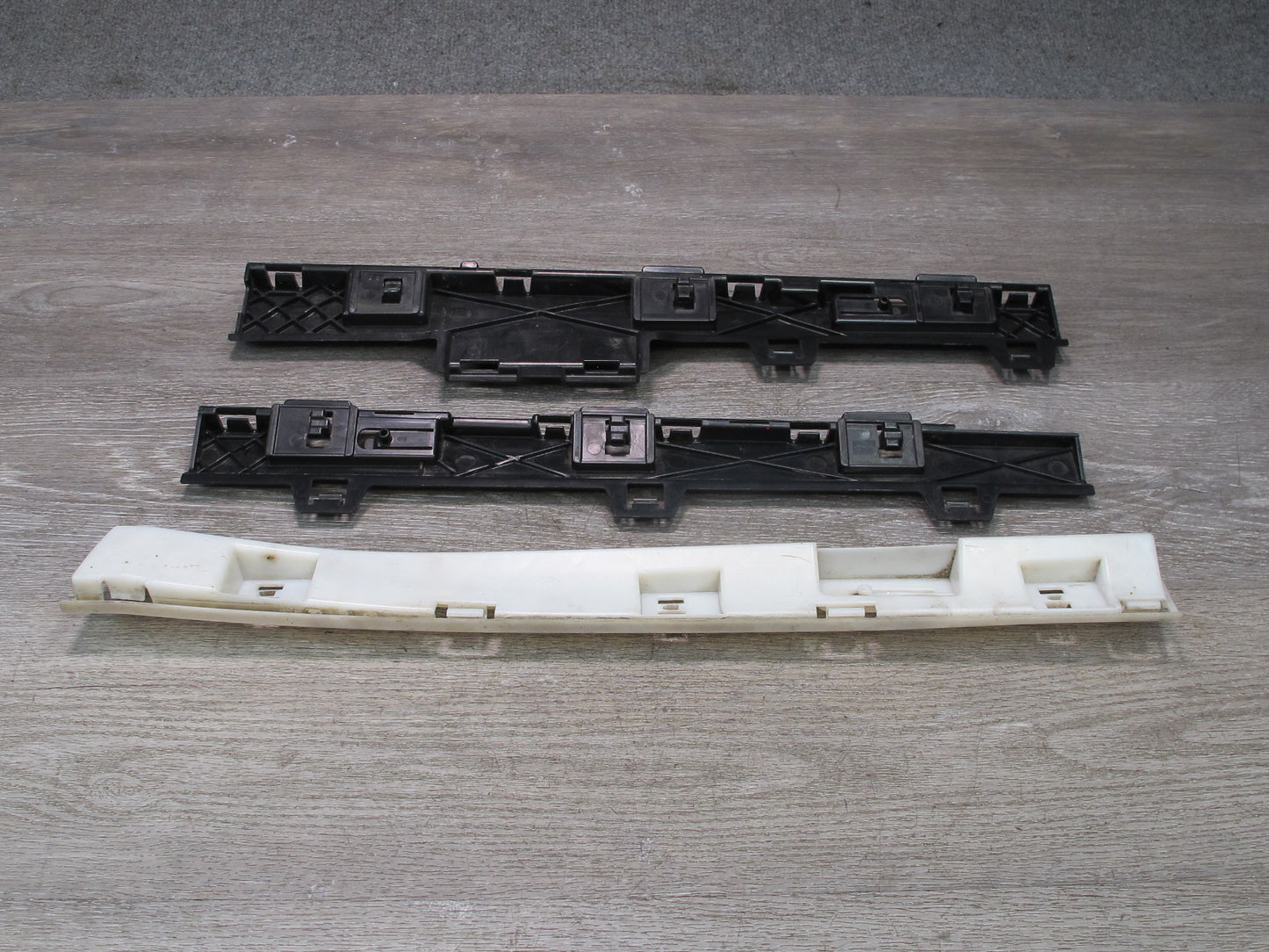 2015-2020 BMW F82 M4 Left Side Skirt Rocker Panel Molding Support Bracket Set