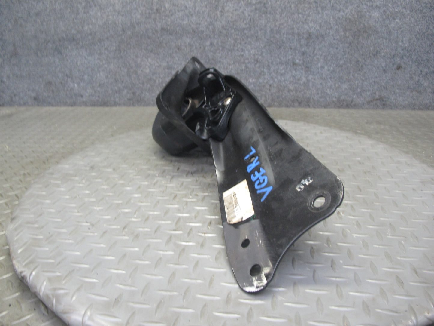 06-14 VW Golf R32 GTI R Rabbit Jetta Rear Left Suspension Trailing Arm OEM