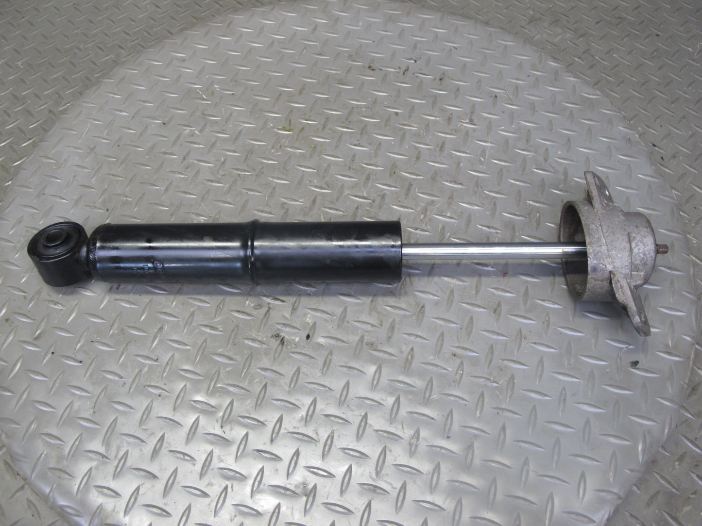 2008 VW Golf MK5 R32 VR6 AWD Rear Left & Right Strut Shock Absorber Set OEM
