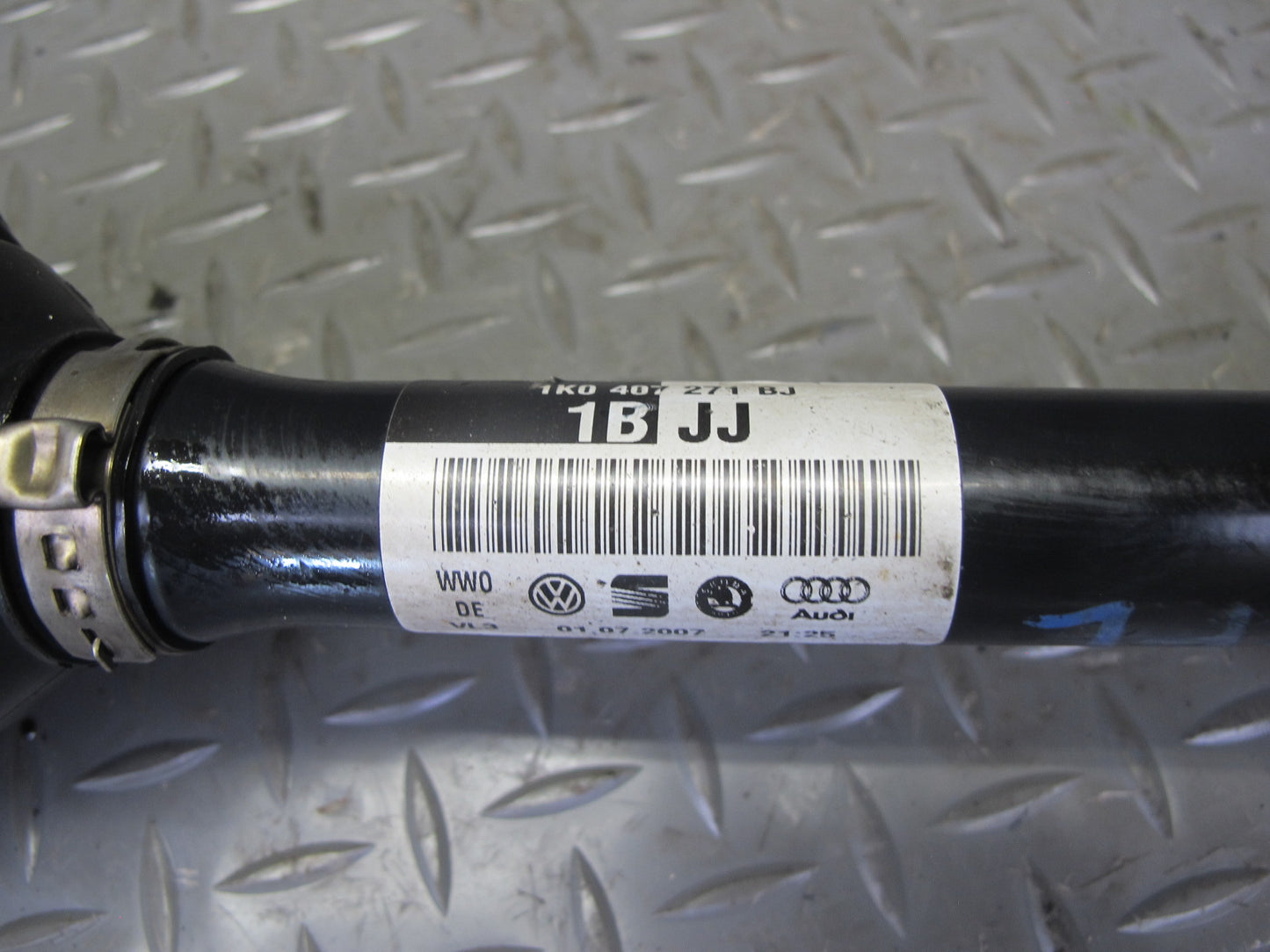 2008 Volkswagen VW Golf R32 MK5 VR6 A/T Front Left Axle Half Shaft OEM