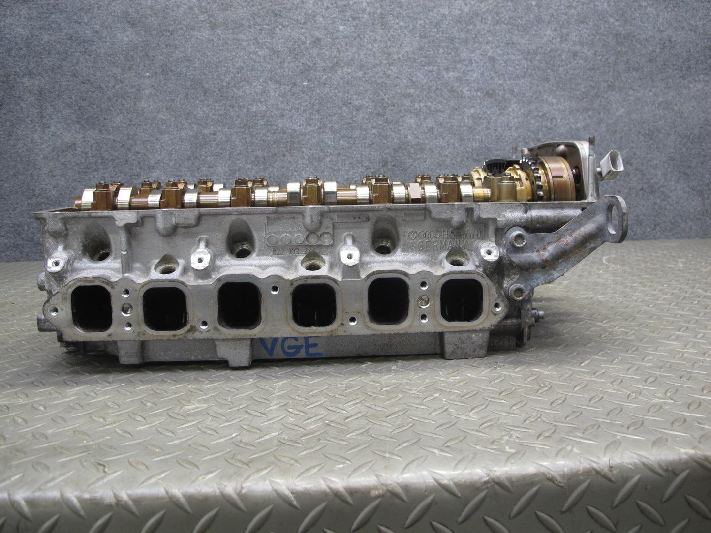 2008 VW Golf R32 VR6 3.2L Cbra Engine Cylinder Head w Camshafts & Timing Cover