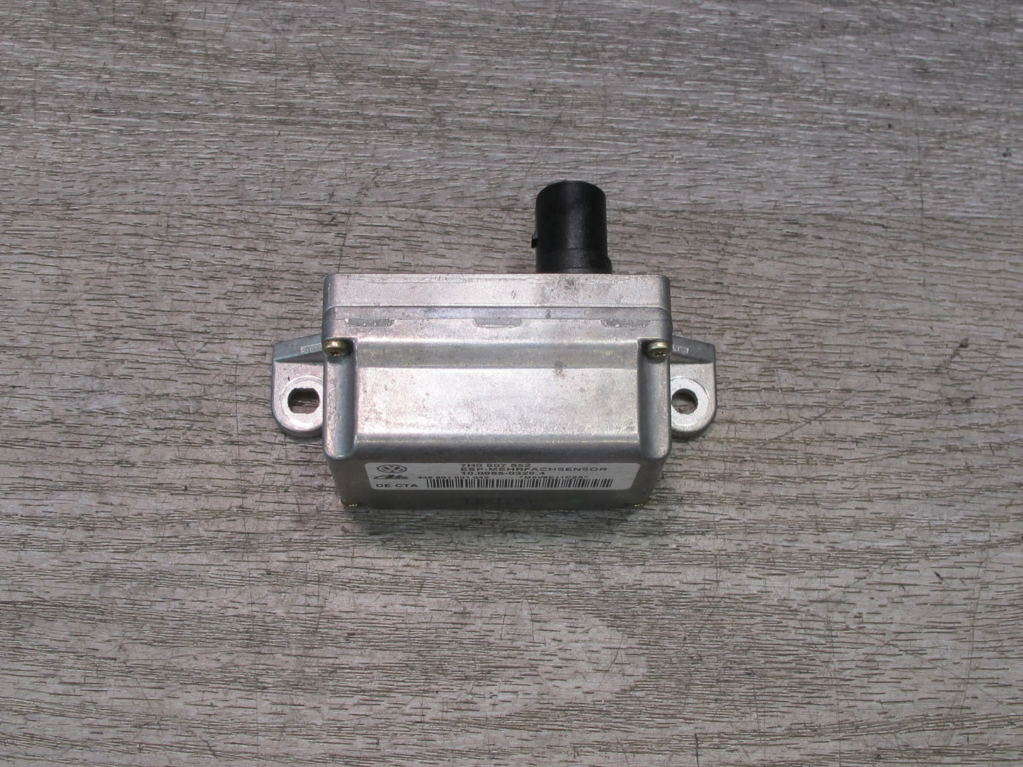 2003-2010 Porsche Cayenne 955 YAW Turn Rate Acceleration Rate Speed Sensor