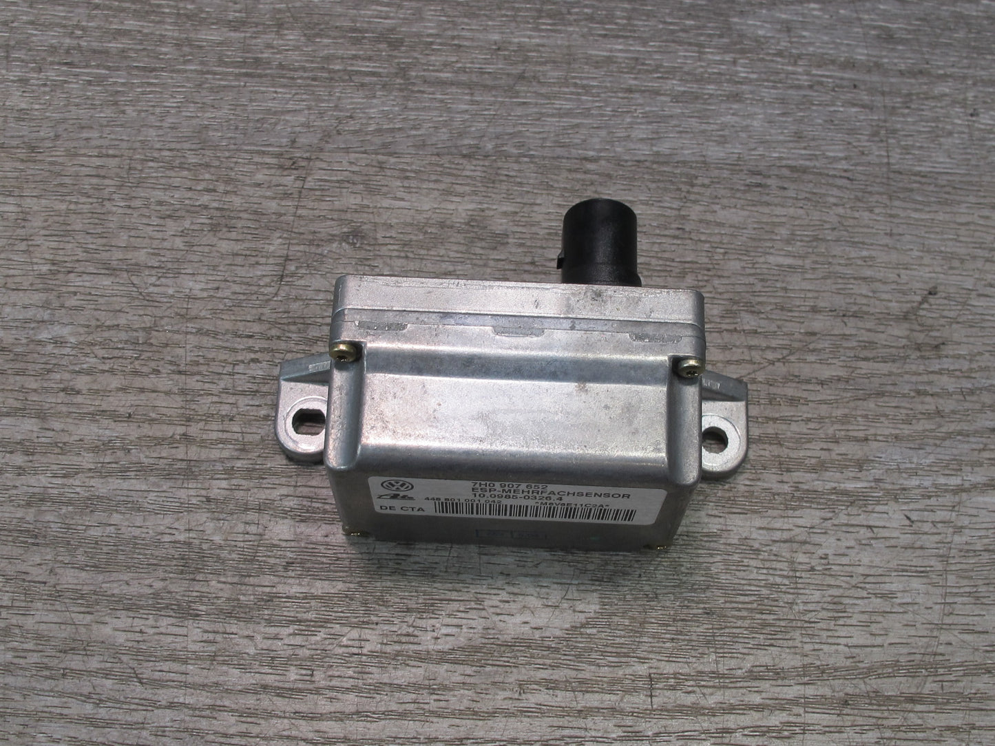 2003-2010 Porsche Cayenne 955 YAW Turn Rate Acceleration Rate Speed Sensor