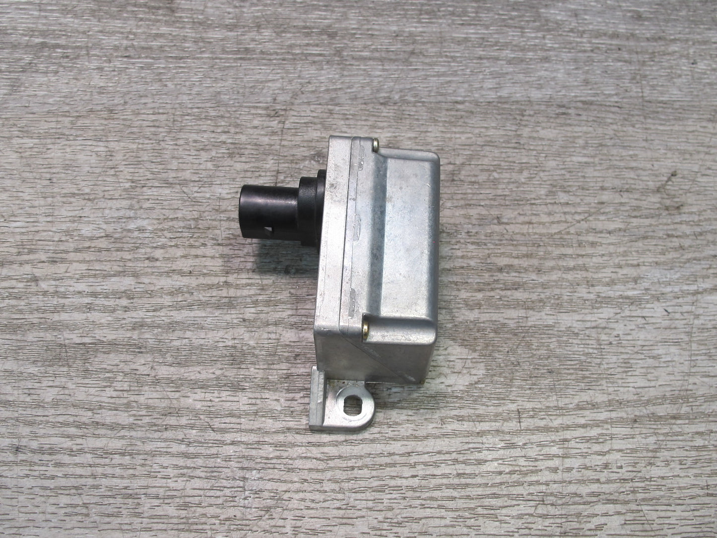 2003-2010 Porsche Cayenne 955 YAW Turn Rate Acceleration Rate Speed Sensor