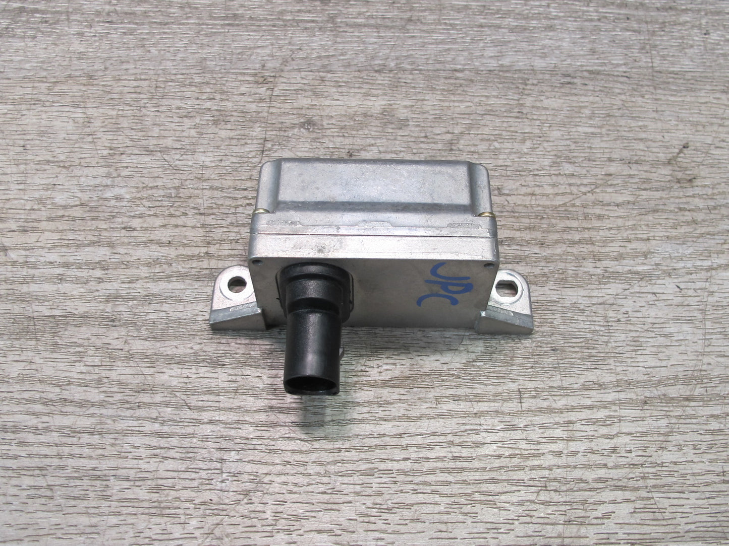 2003-2010 Porsche Cayenne 955 YAW Turn Rate Acceleration Rate Speed Sensor