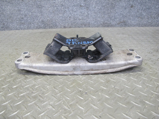 01-05 Lexus JCE10L IS300 A650E A/T Automatic Transmission Mount Bracket OEM