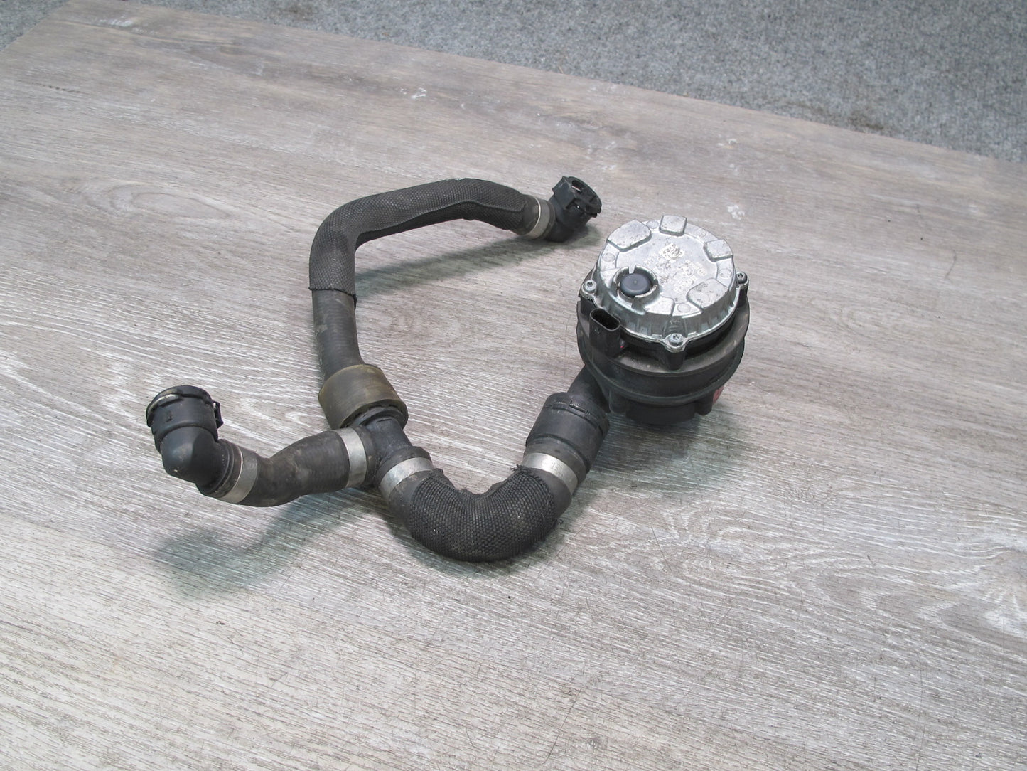 2015-2020 BMW F82 M4 Auxiliary AUX Water Pump w Hoses 0392024062