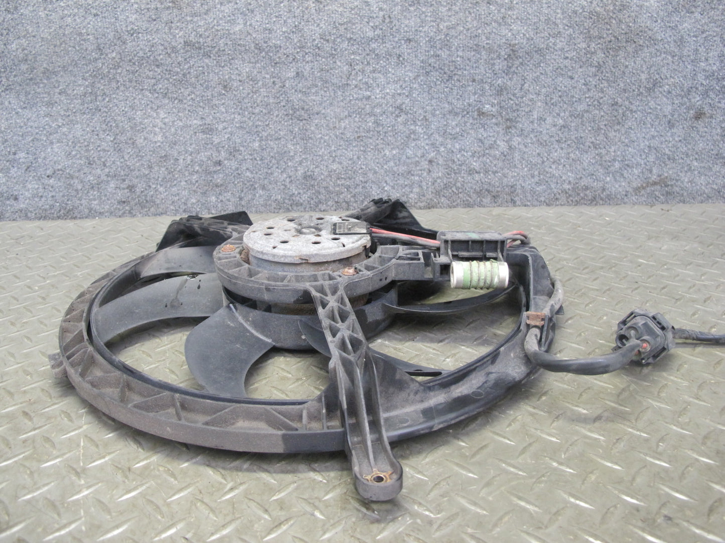 11-16 Mini Cooper S R60 R61 Countryman Engine Cooling Fan Motor 7535100 OEM