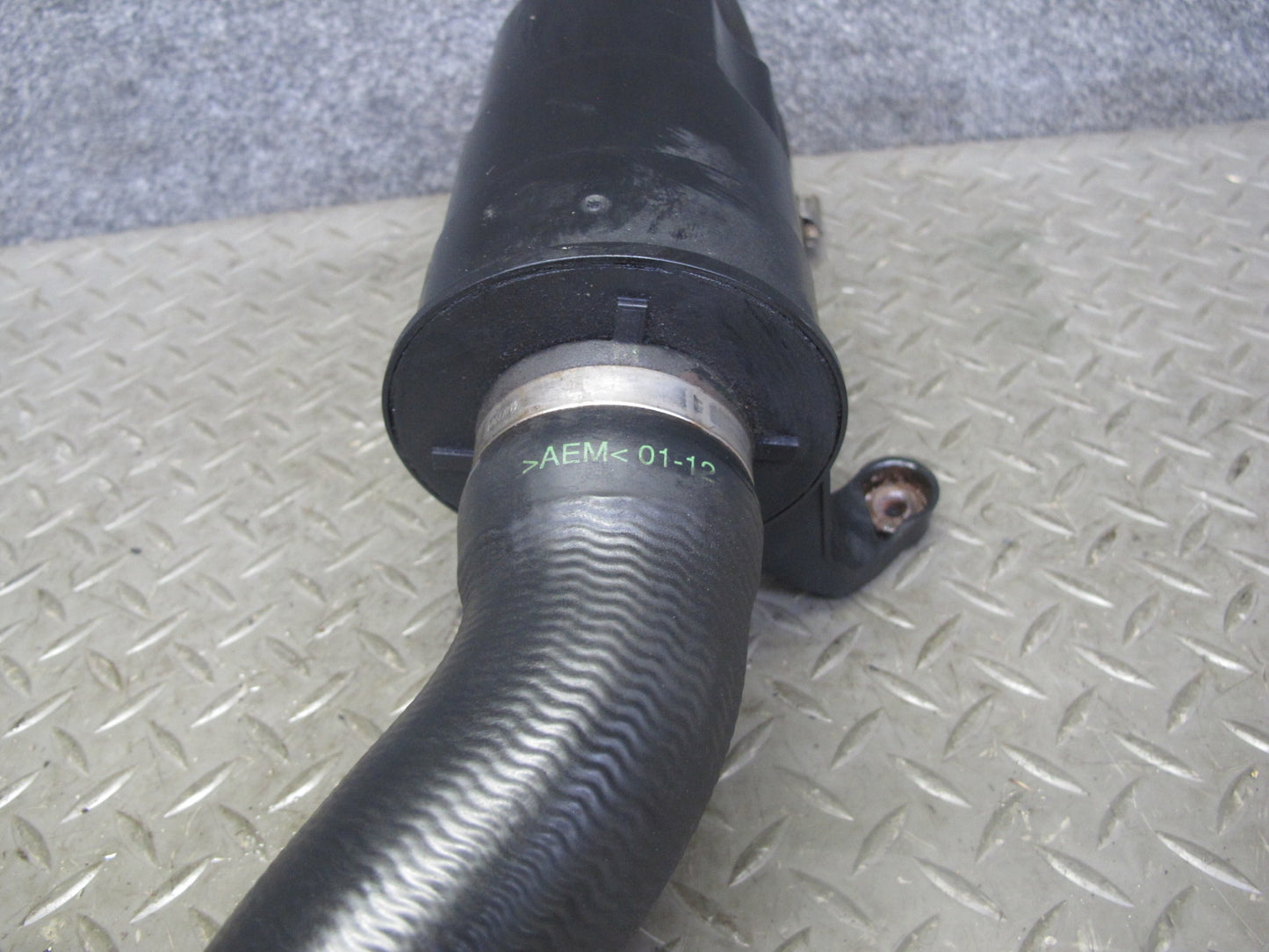 11-16 Mini Cooper S R60 R61 Countryman N18 Turbo Air Hose Pipe Line 9804248 OEM