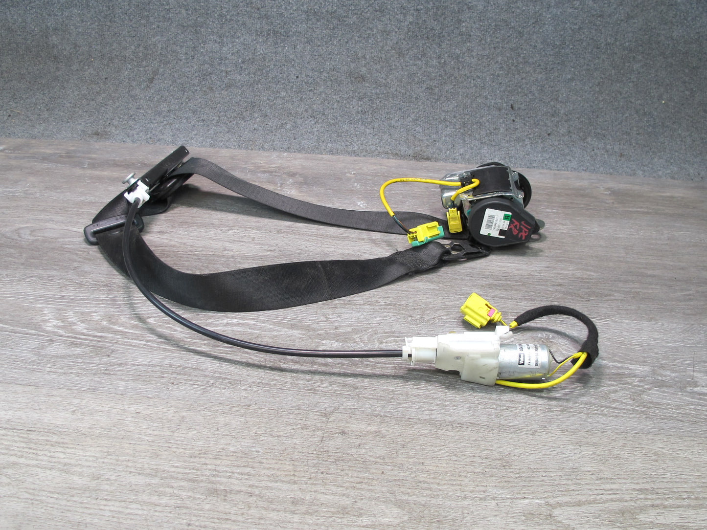 06-10 PORSCHE CAYENNE 955 957 FRONT RIGHT PASSENGER SIDE SEATBELT RETRACTOR OEM