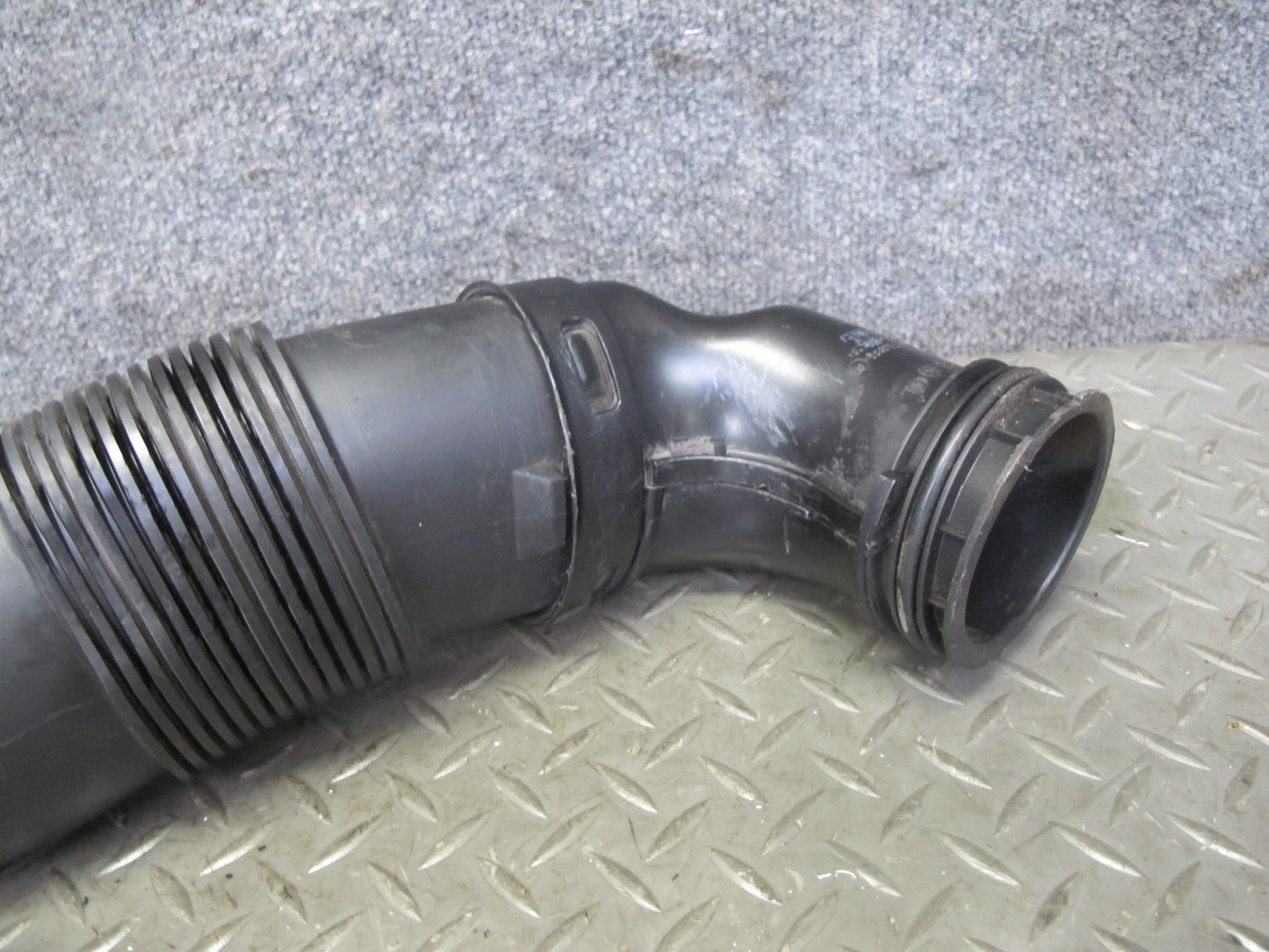 11-15 Mini Cooper S R60 R61 Countryman N18 Air Intake Hose Pipe Line 9804246 OEM