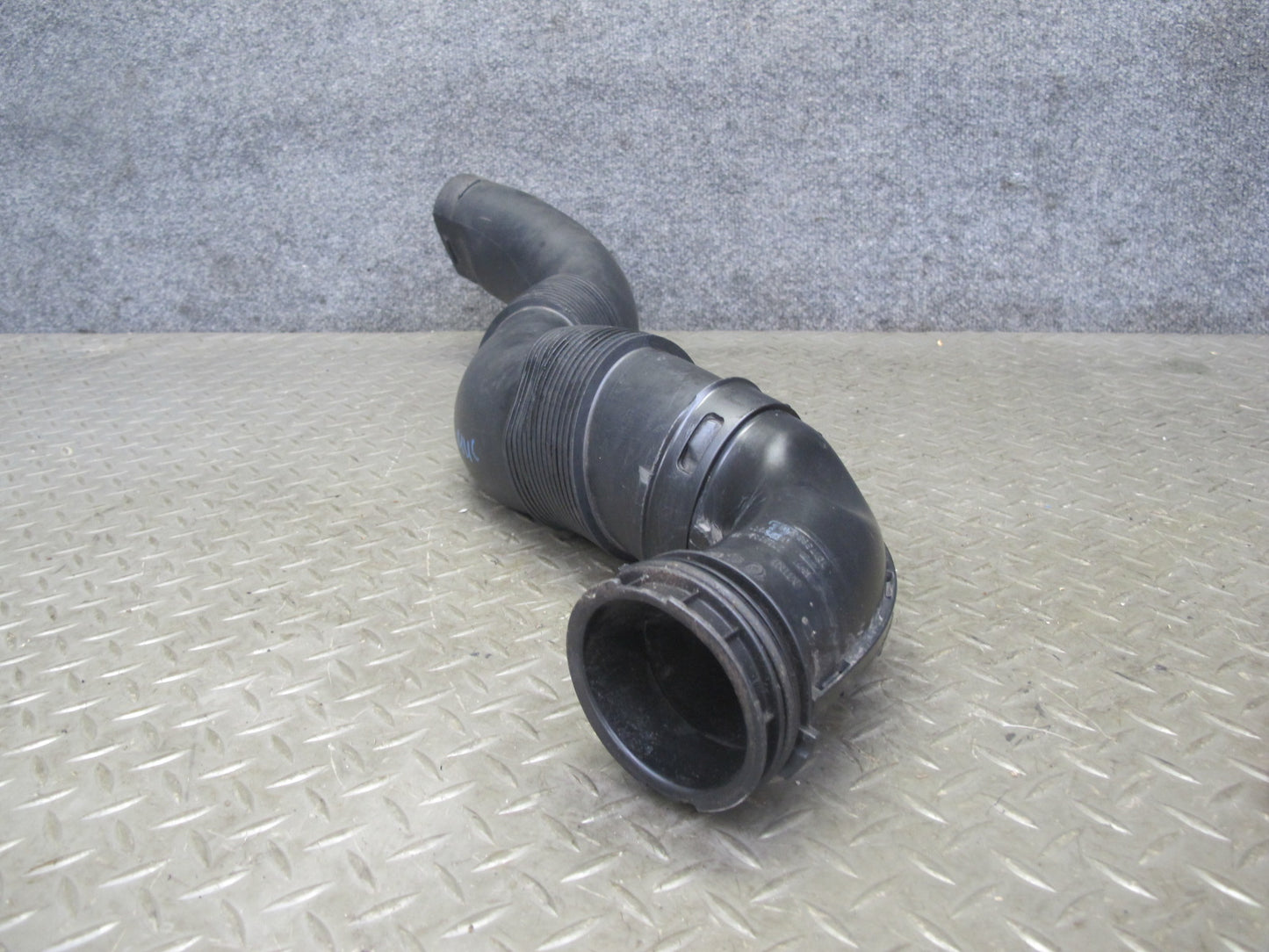 11-15 Mini Cooper S R60 R61 Countryman N18 Air Intake Hose Pipe Line 9804246 OEM
