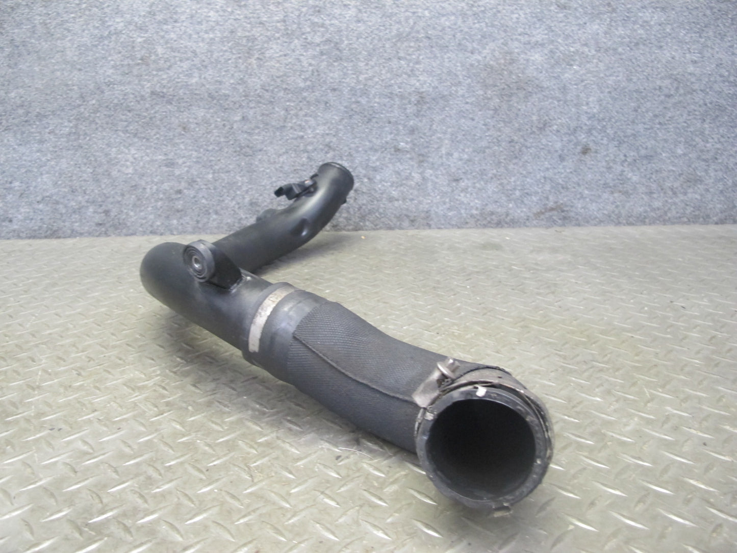 11-16 Mini Cooper S R60 R61 Countryman Charge Air Intake Hose Pipe Line 9804247
