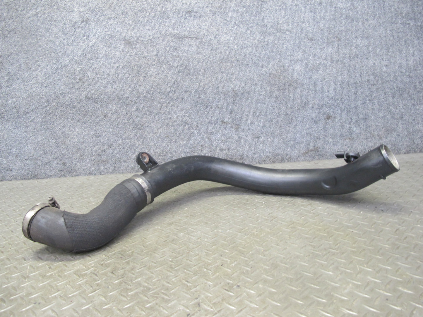11-16 Mini Cooper S R60 R61 Countryman Charge Air Intake Hose Pipe Line 9804247