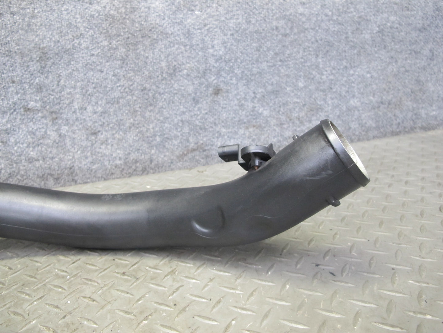 11-16 Mini Cooper S R60 R61 Countryman Charge Air Intake Hose Pipe Line 9804247