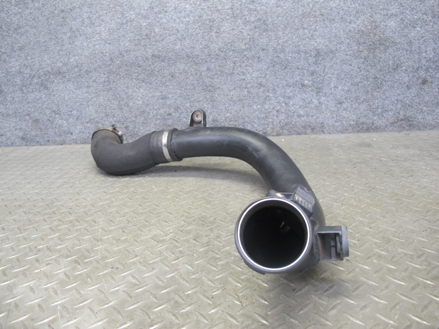 11-16 Mini Cooper S R60 R61 Countryman Charge Air Intake Hose Pipe Line 9804247