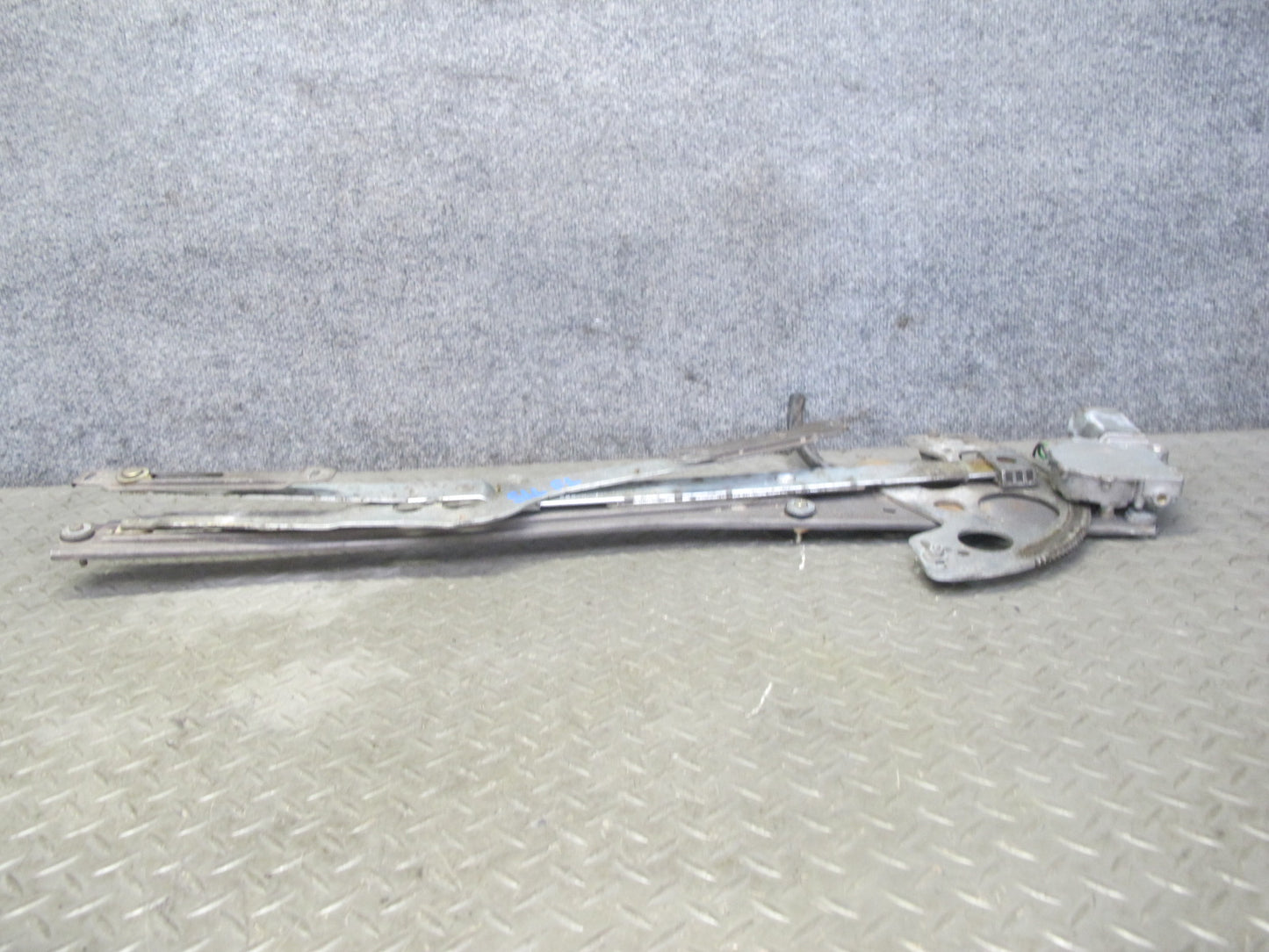 86-89 Mercedes R107 560SL Front Left Driver Door Window Regulator w Motor OEM