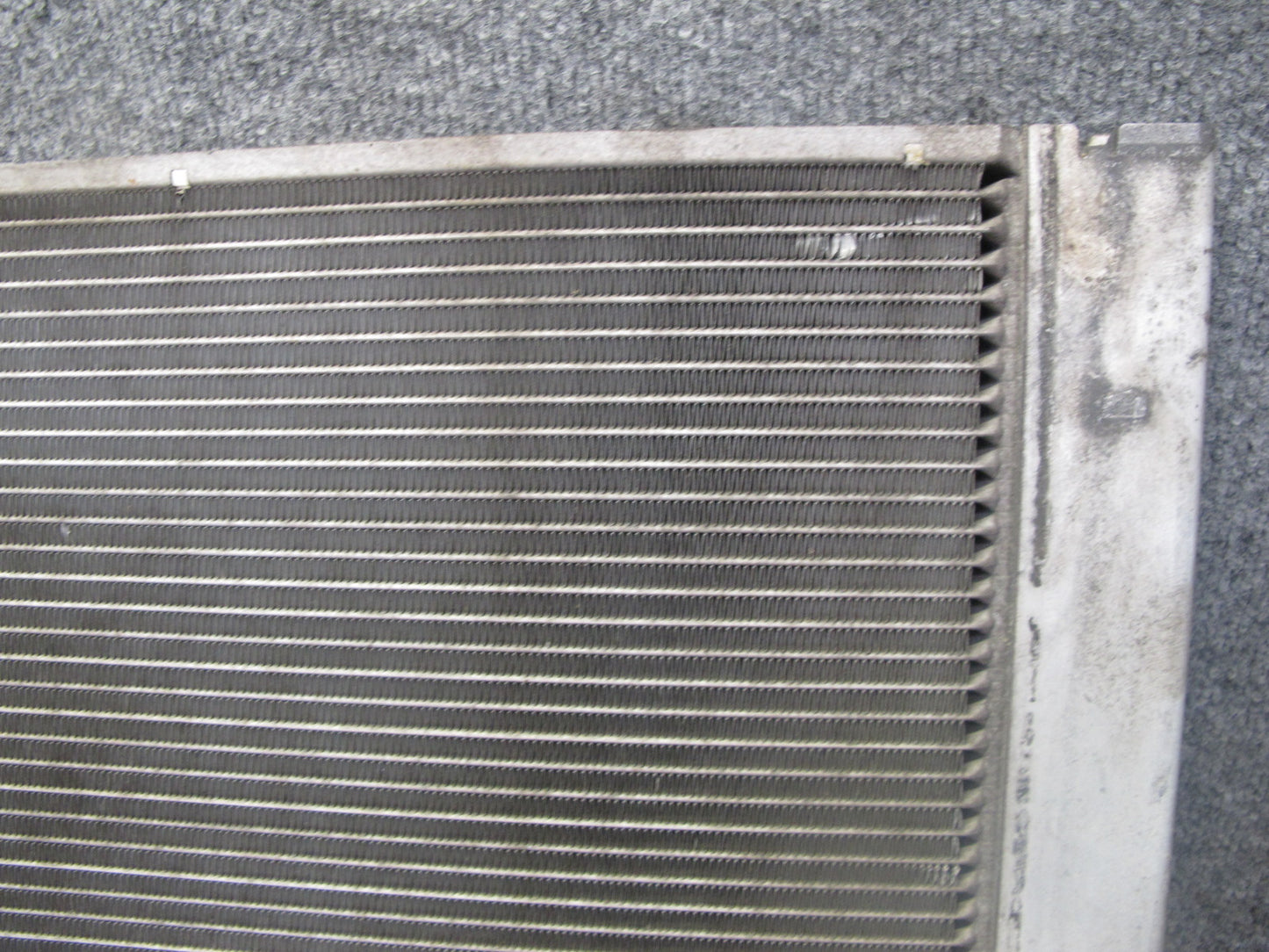 07-13 Mini S R55 R56 R57 R58 R60 R61 N14 N18 A/T Engine Cooling Radiator OEM