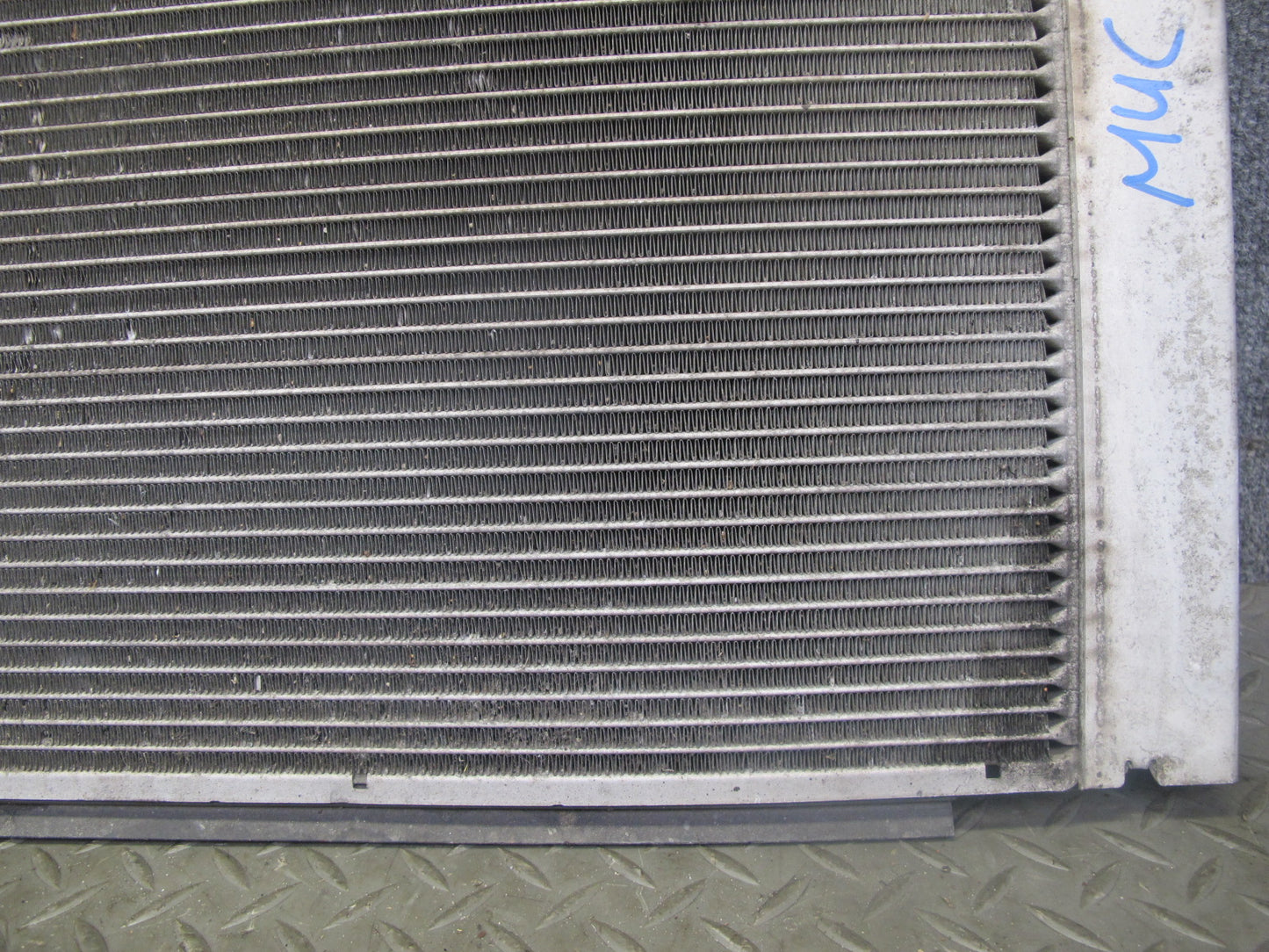 07-13 Mini S R55 R56 R57 R58 R60 R61 N14 N18 A/T Engine Cooling Radiator OEM