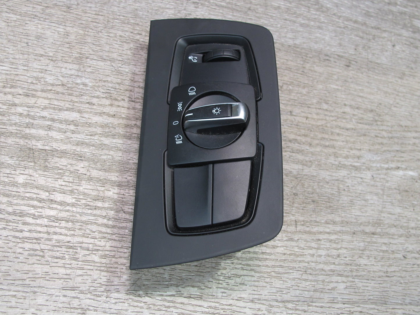 2015-2020 BMW F32 F33 F36 F82 F83 Headlight Lamp Dimmer Switch 9393939