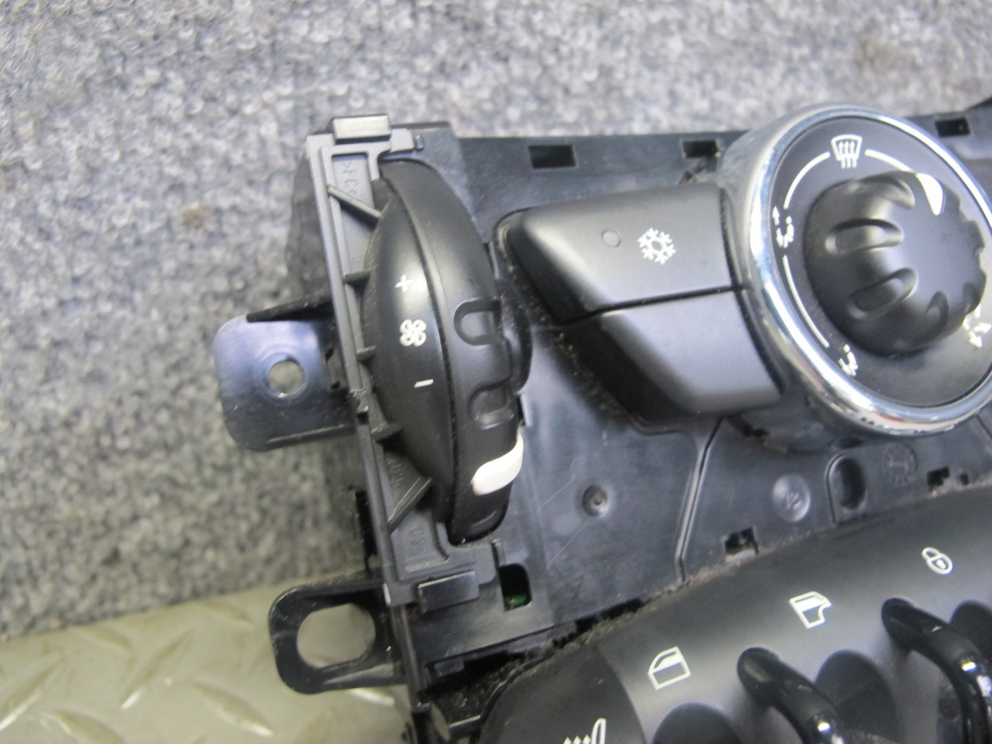 11-13 Mini Cooper R60 Countryman A/C Heater Climate Control Switch Panel OEM