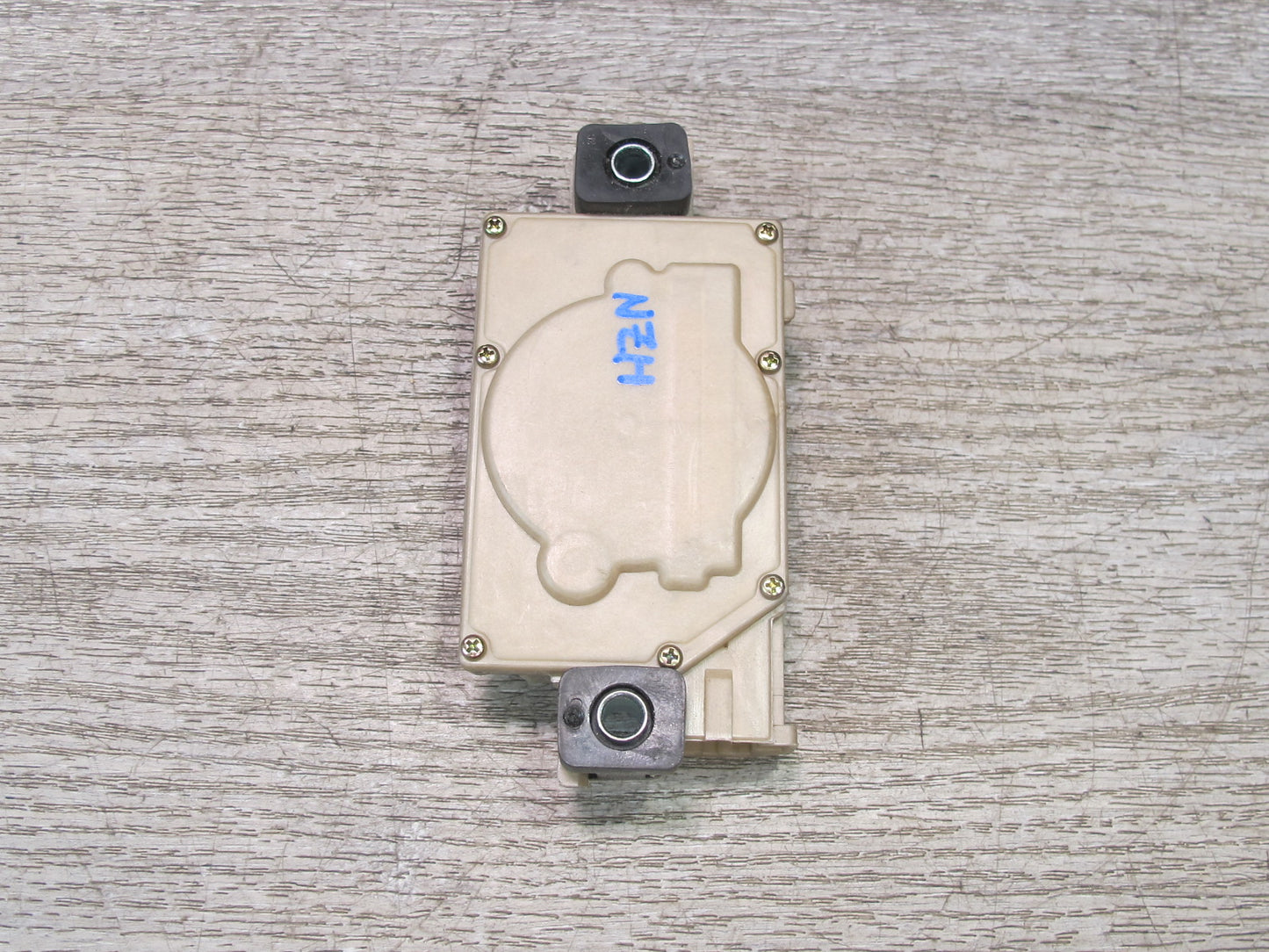 93-96 Nissan Z32 300ZX Convertible Trunk Lock Actuator 84680-46P00 OEM