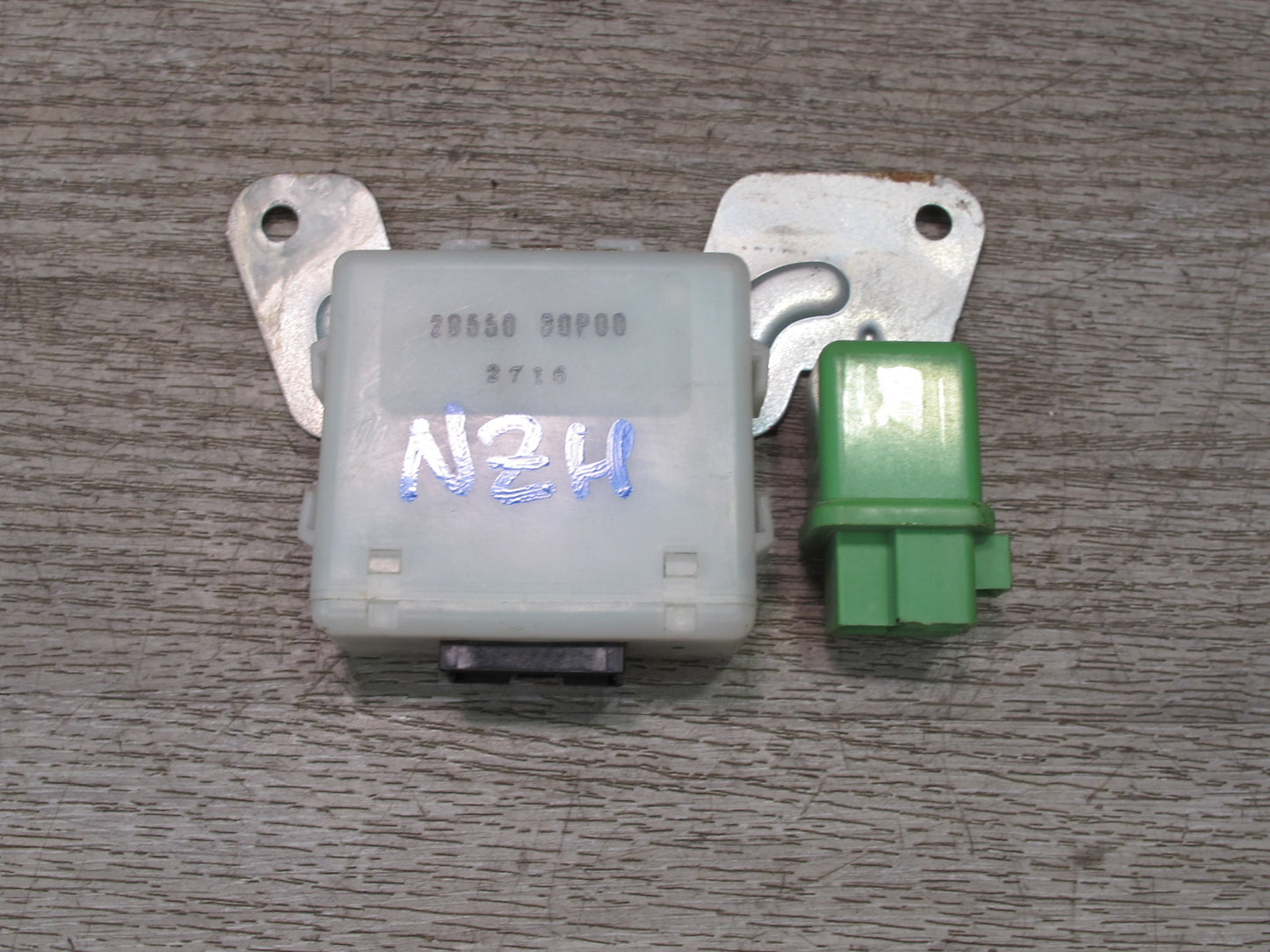 90-96 Nissan Z32 300ZX Wiper Timer Relay Control Module 28550-30P00 OEM