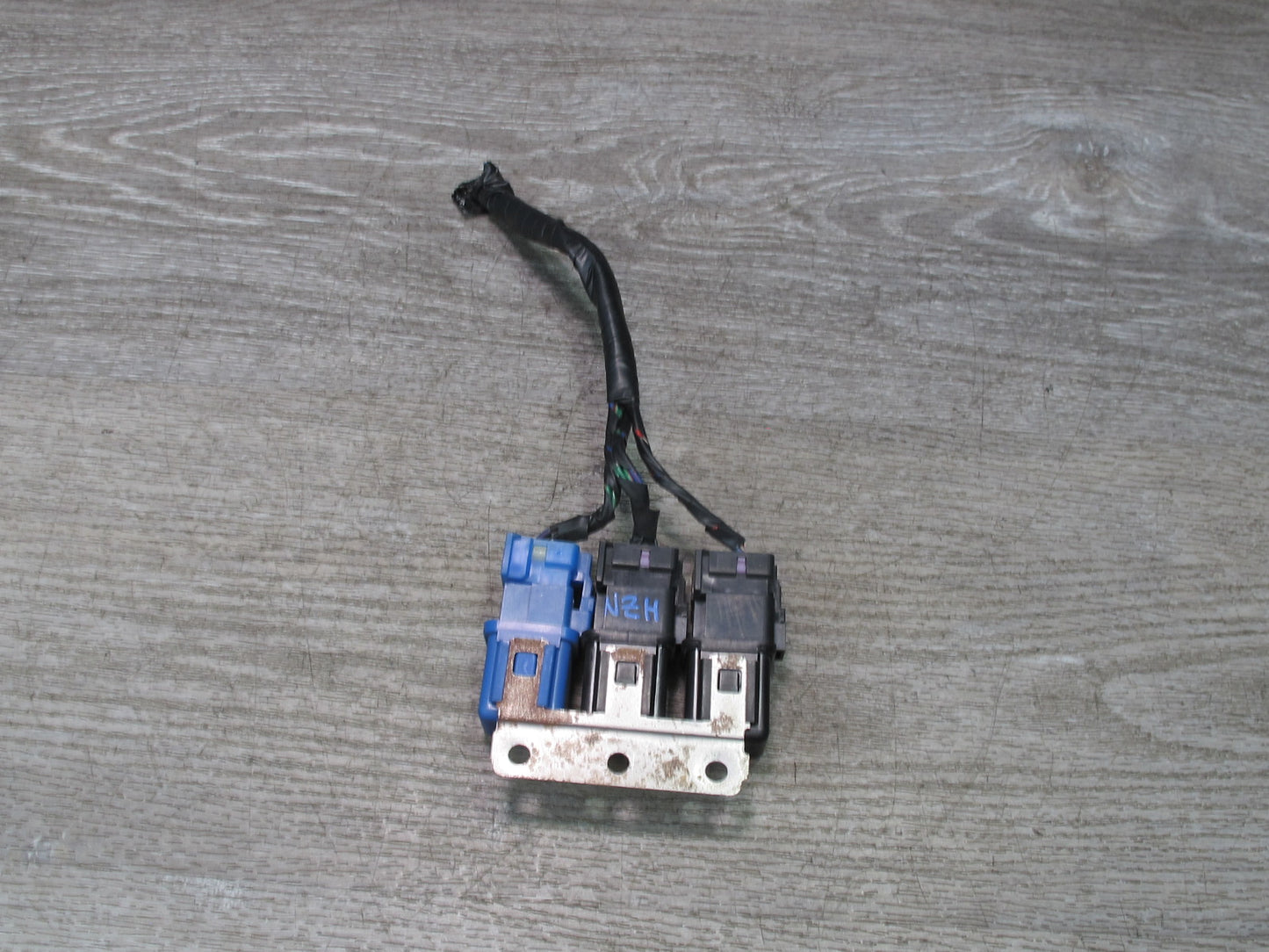 90-96 Nissan Z32 300ZX Set of 3 Relay Module w Bracket Mount OEM