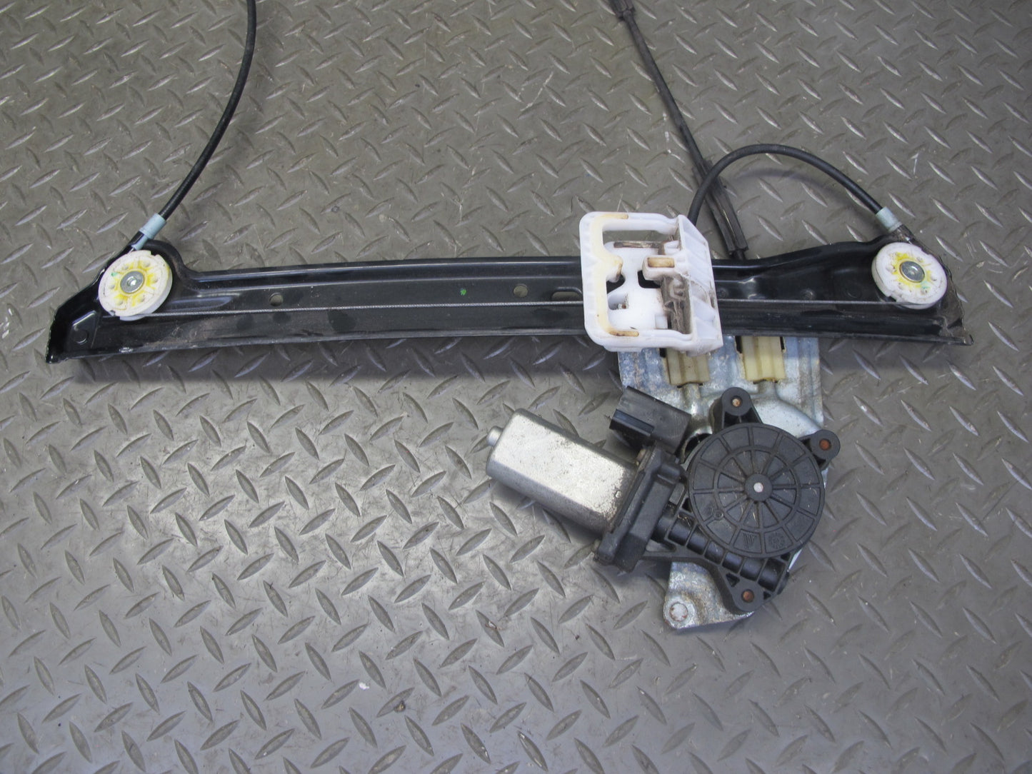 11-15 Mini Cooper R60 Countryman Front Left Door Window Regulator w Motor OEM
