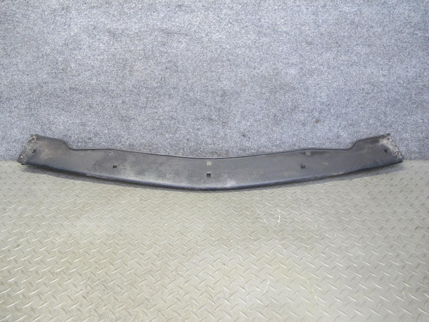 86-89 Mercedes R107 560SL Front Bumper Lower Filler Cover Molding Trim OEM