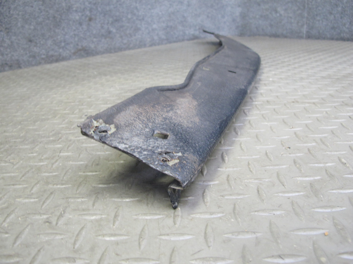 86-89 Mercedes R107 560SL Front Bumper Lower Filler Cover Molding Trim OEM