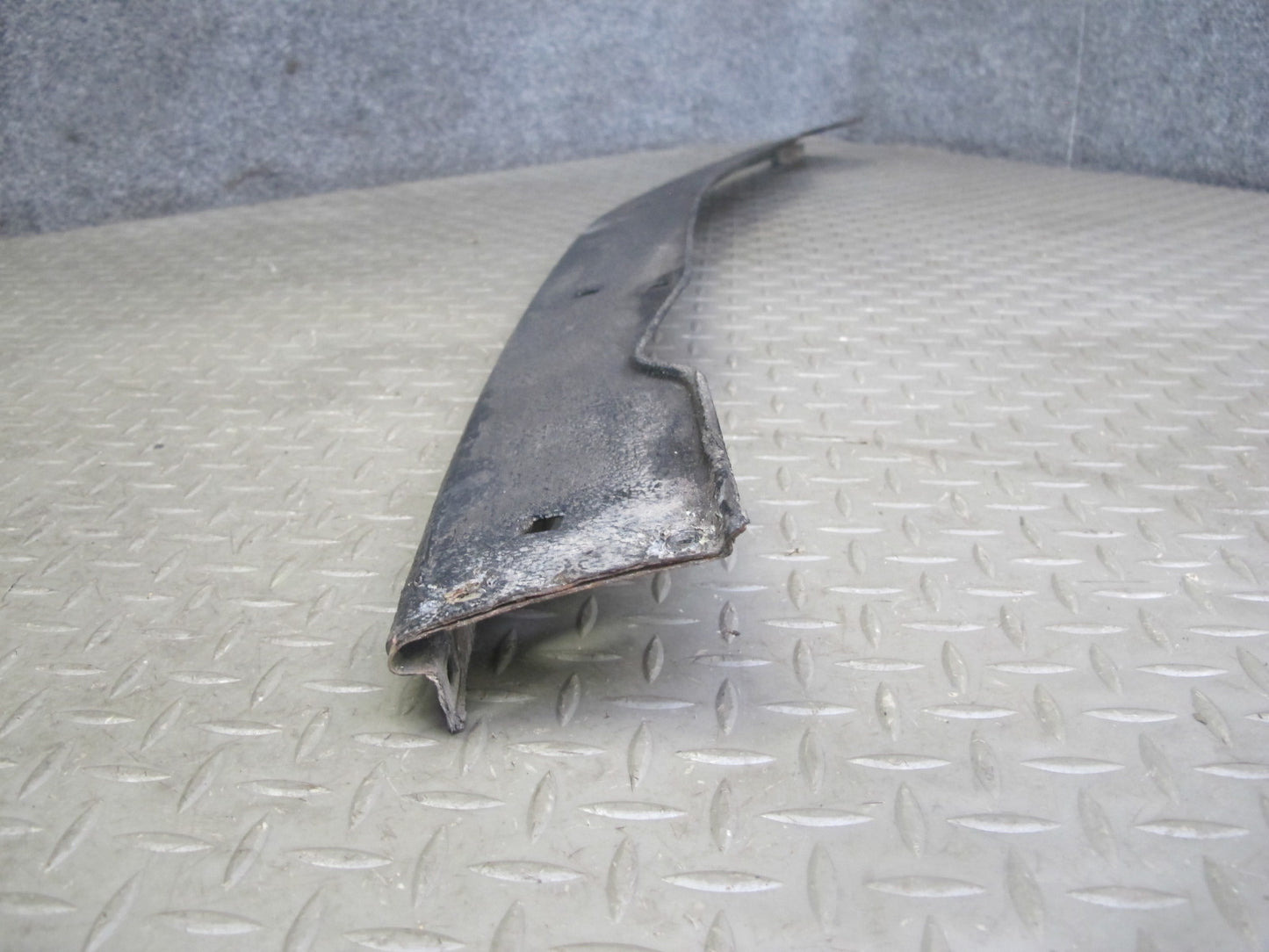 86-89 Mercedes R107 560SL Front Bumper Lower Filler Cover Molding Trim OEM