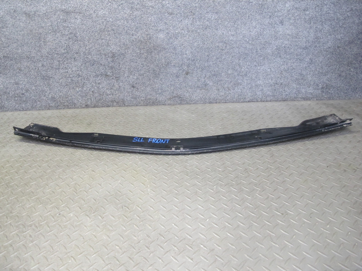 86-89 Mercedes R107 560SL Front Bumper Lower Filler Cover Molding Trim OEM