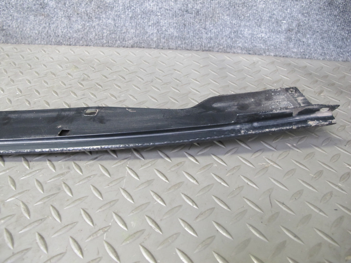 86-89 Mercedes R107 560SL Front Bumper Lower Filler Cover Molding Trim OEM