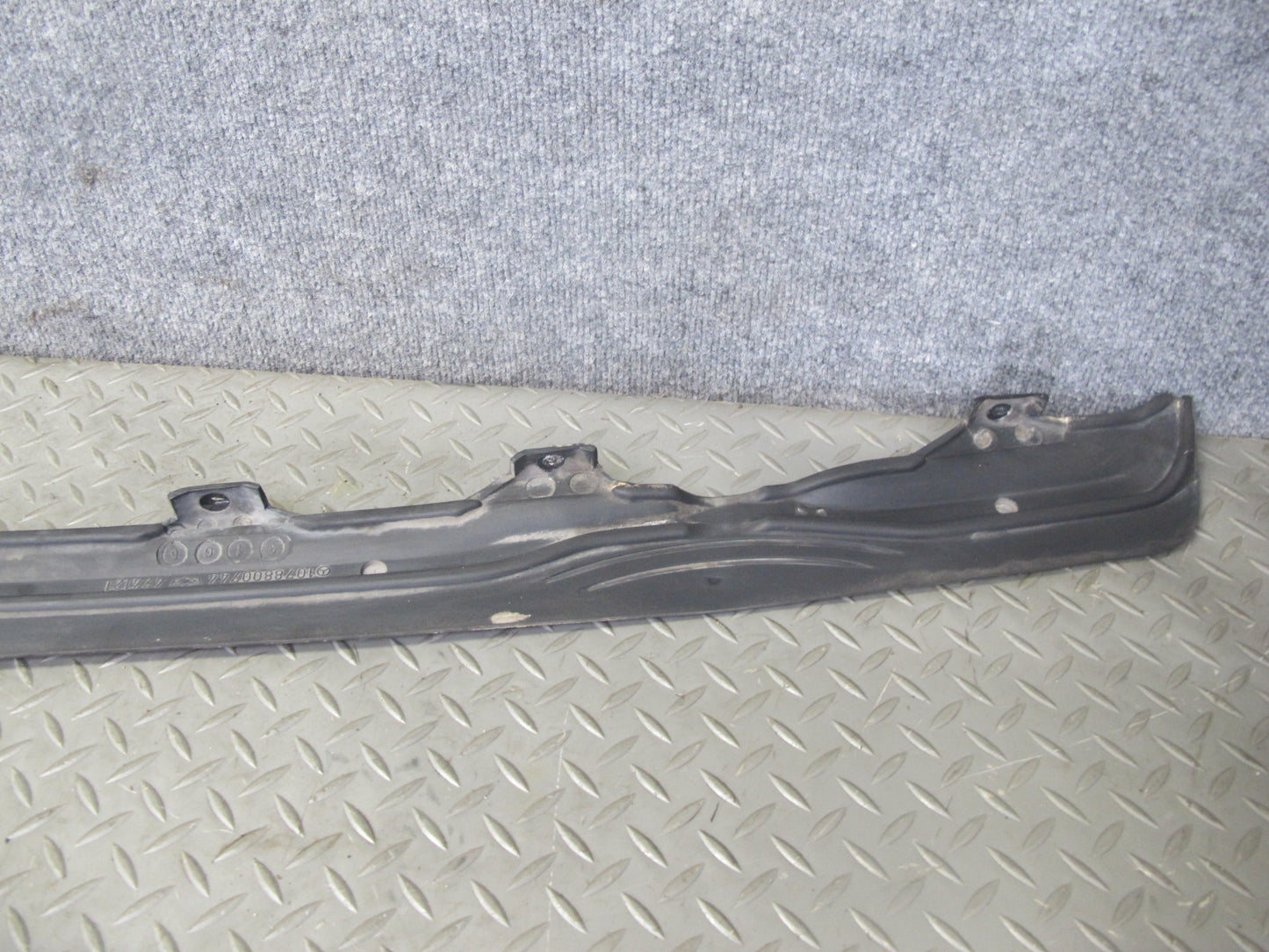 73-89 Mercedes R107 Front Bumper Filler Cover 1078800744 OEM