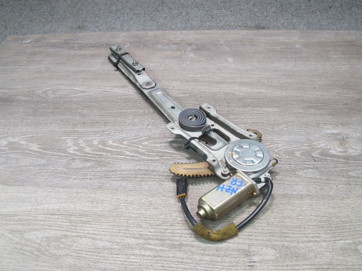 93-96 Nissan 300ZX Z32 Convertible Right Pass Door Window Regulator w Motor OEM