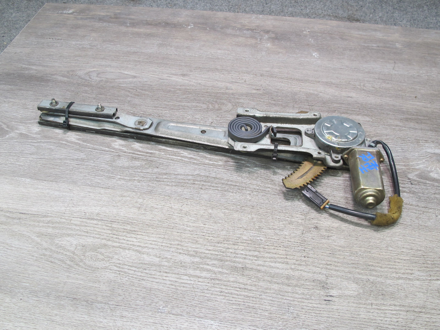 93-96 Nissan 300ZX Z32 Convertible Right Pass Door Window Regulator w Motor OEM