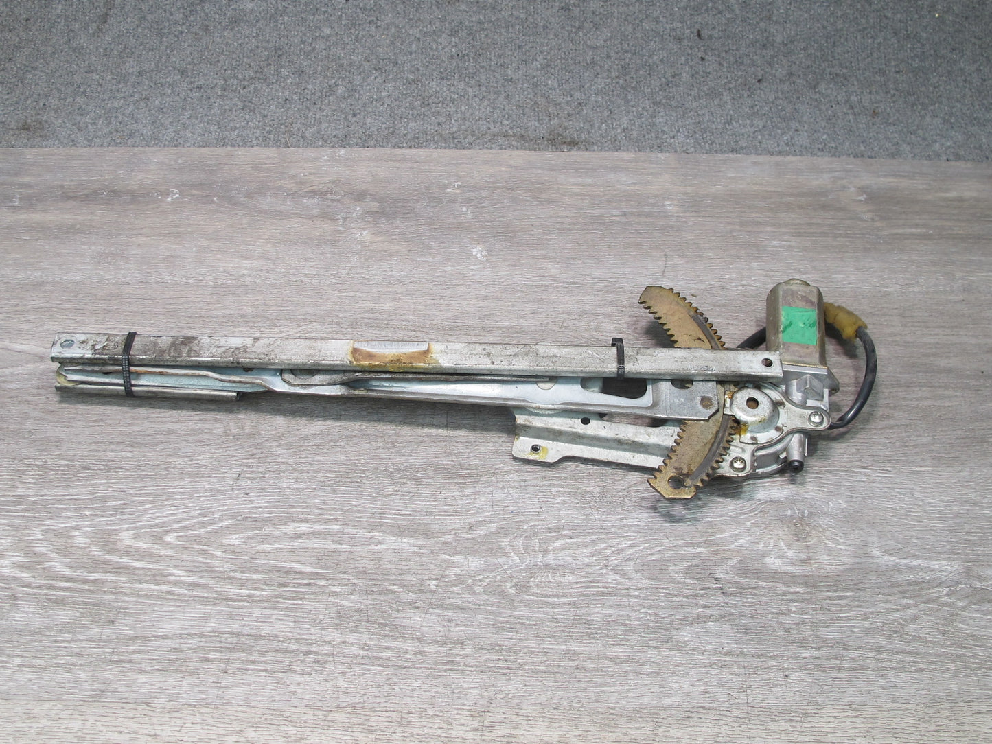 93-96 Nissan 300ZX Z32 Convertible Right Pass Door Window Regulator w Motor OEM