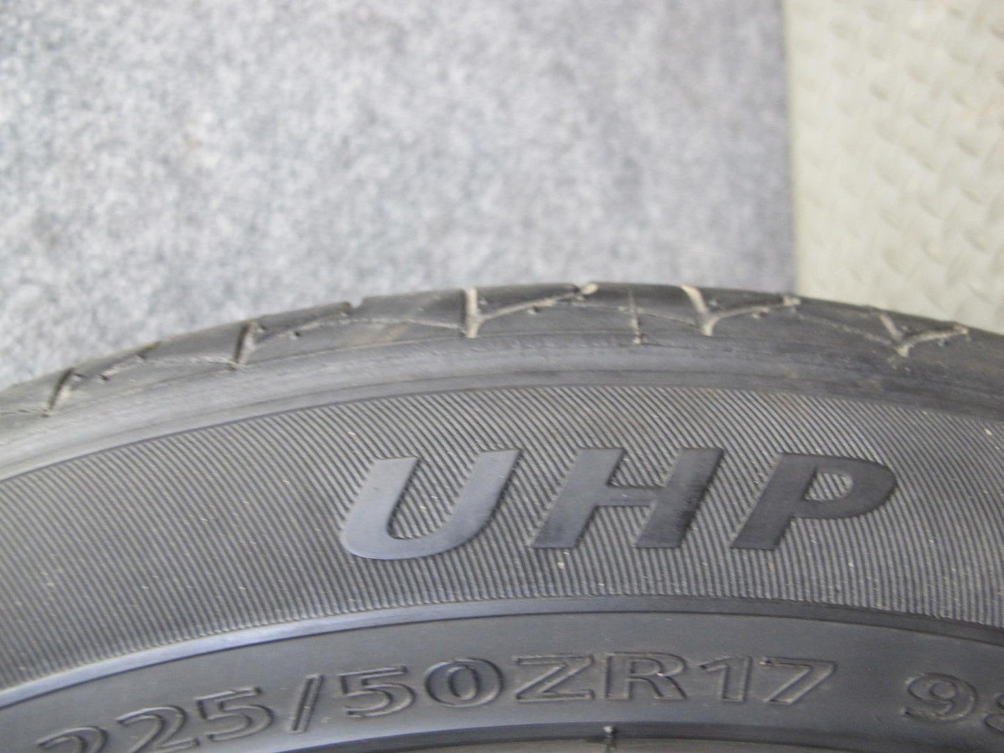 Set of 2 Sentury UHP ALL Season Tire 225/50 R17 98W 2322 7/32 Tread
