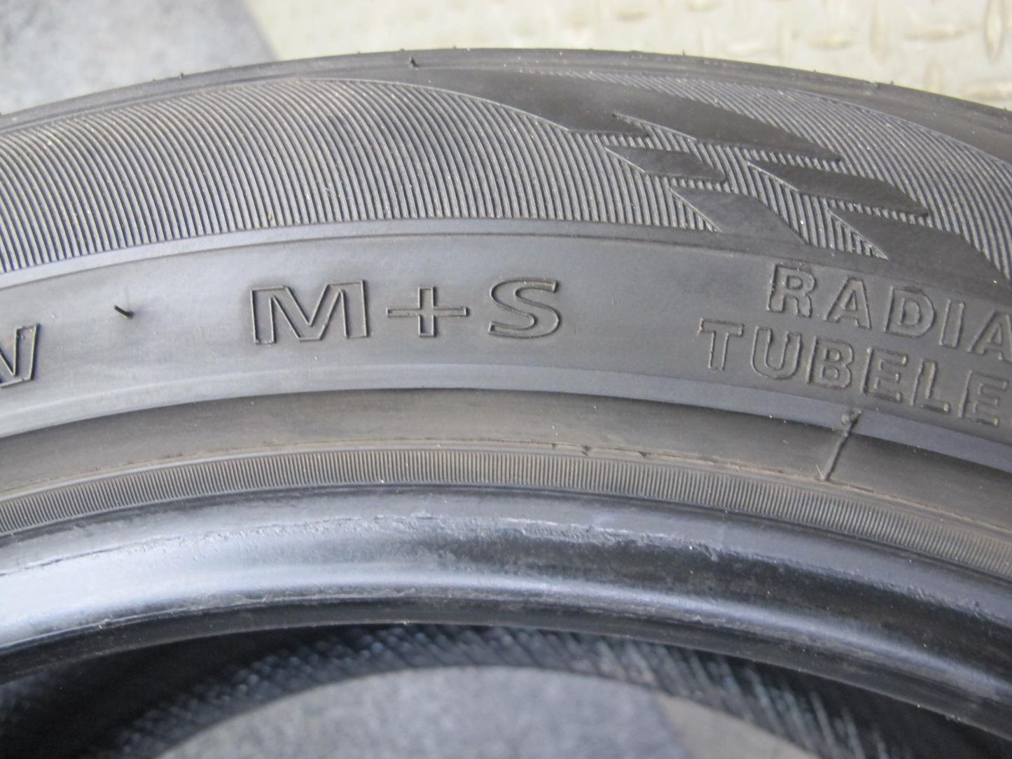 Set of 2 Sentury UHP ALL Season Tire 225/50 R17 98W 2322 7/32 Tread