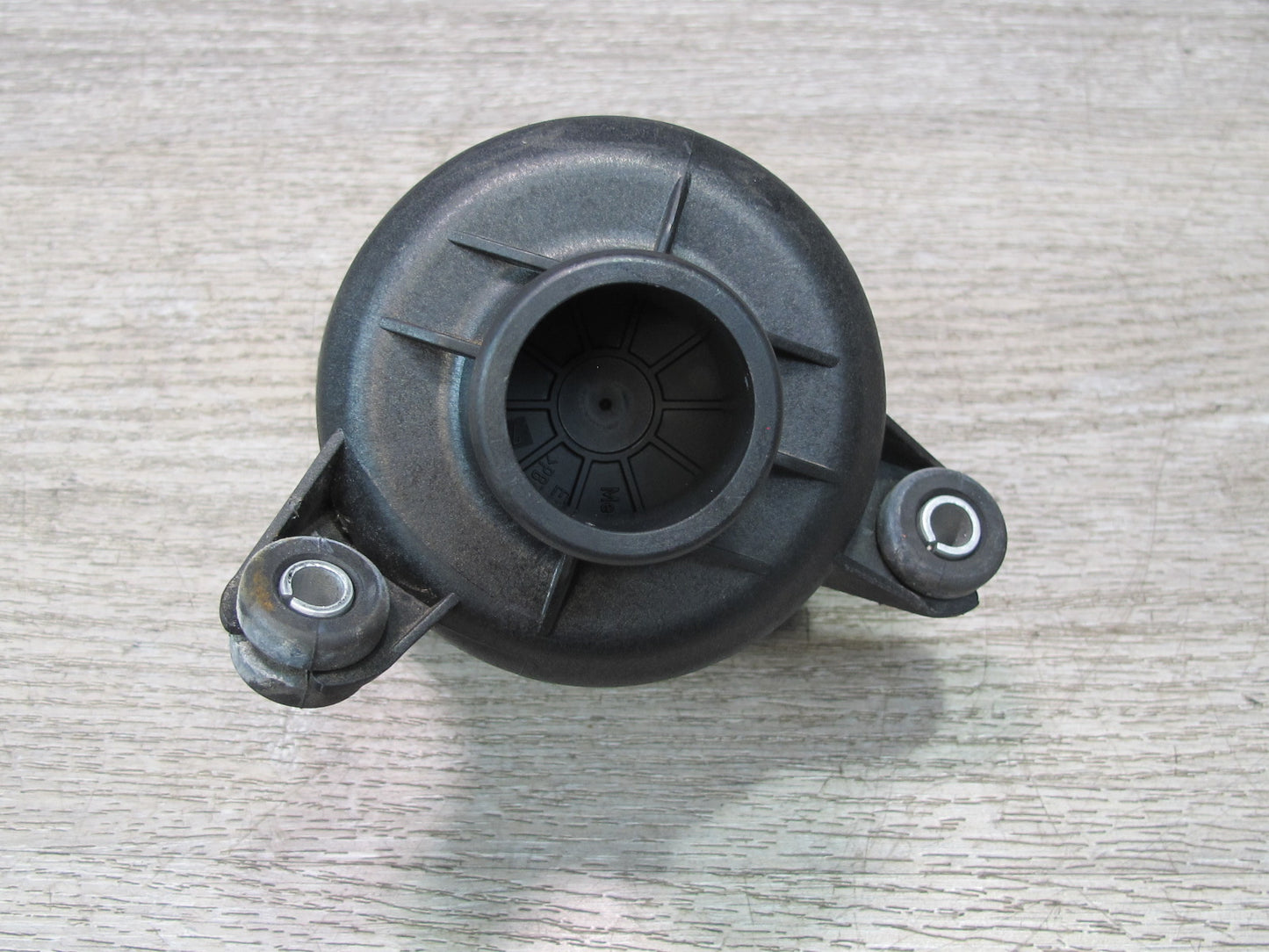 2008 VW R32 VR6 3.2L Cbra Engine Air Intake Resonator 1K0129770B OEM