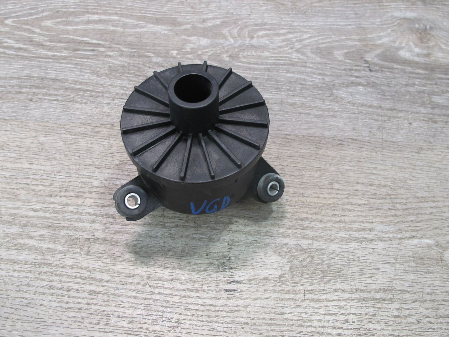 2008 VW R32 VR6 3.2L Cbra Engine Air Intake Resonator 1K0129770B OEM