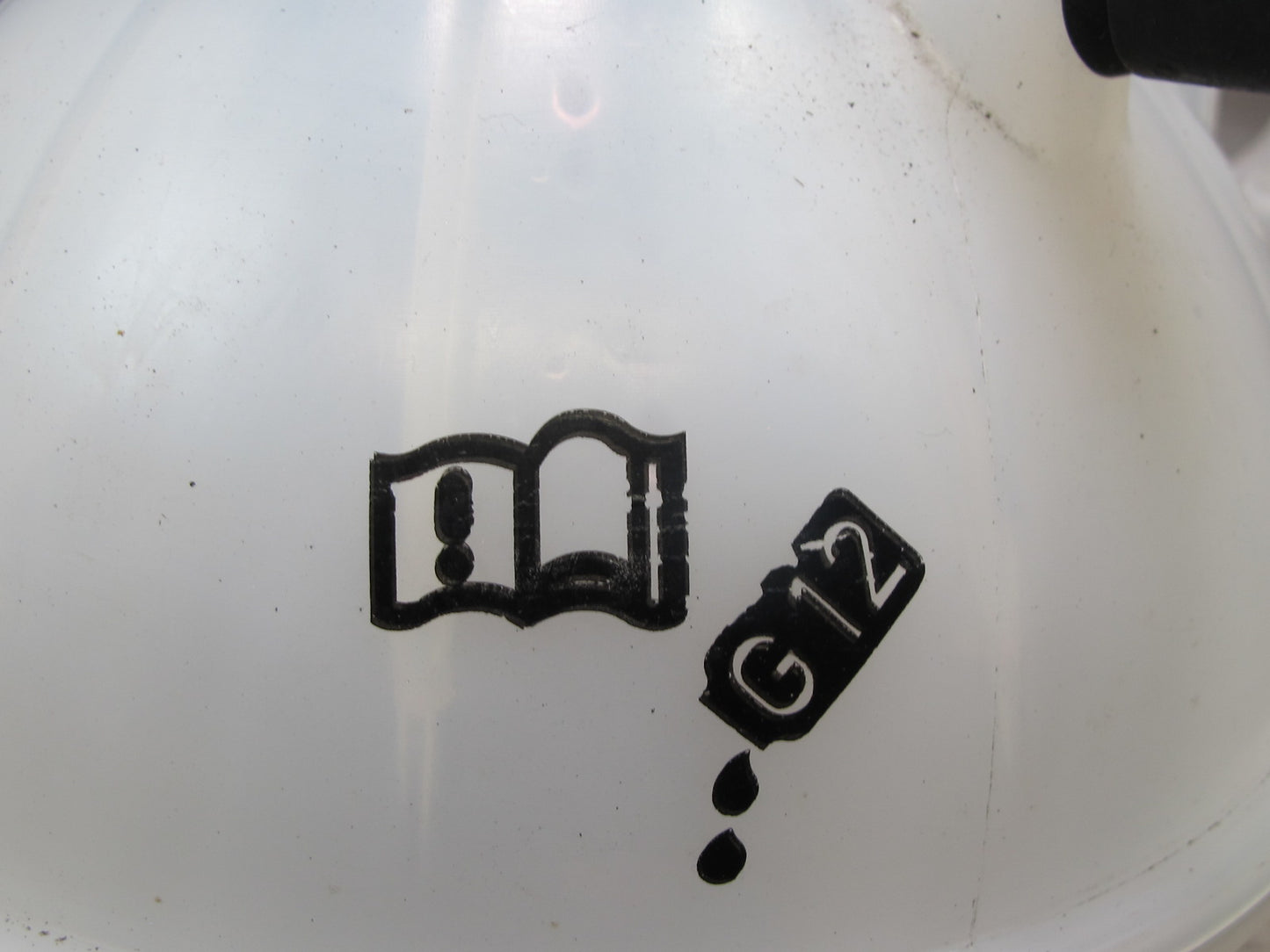 2008 VW R32 VR6 3.2L Engine Coolant Expansion Overflow Reservoir Tank OEM
