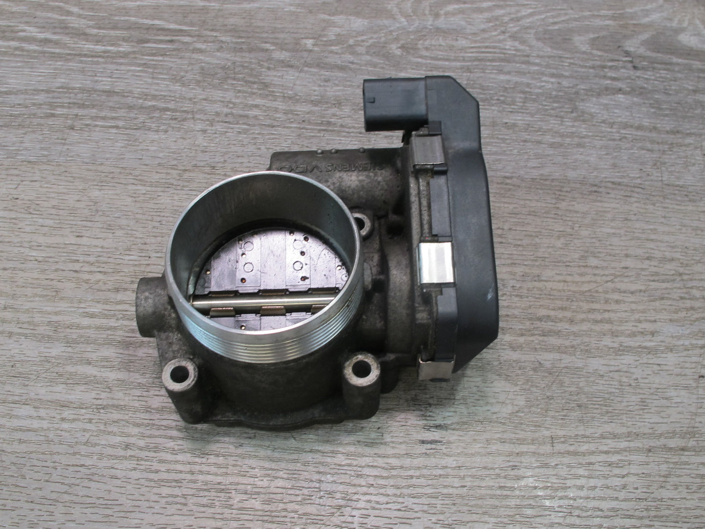 12-18 BMW E70 E71 F01 F02 F10 F12 S63 N63 4.4L Engine Throttle Body OEM 7555944