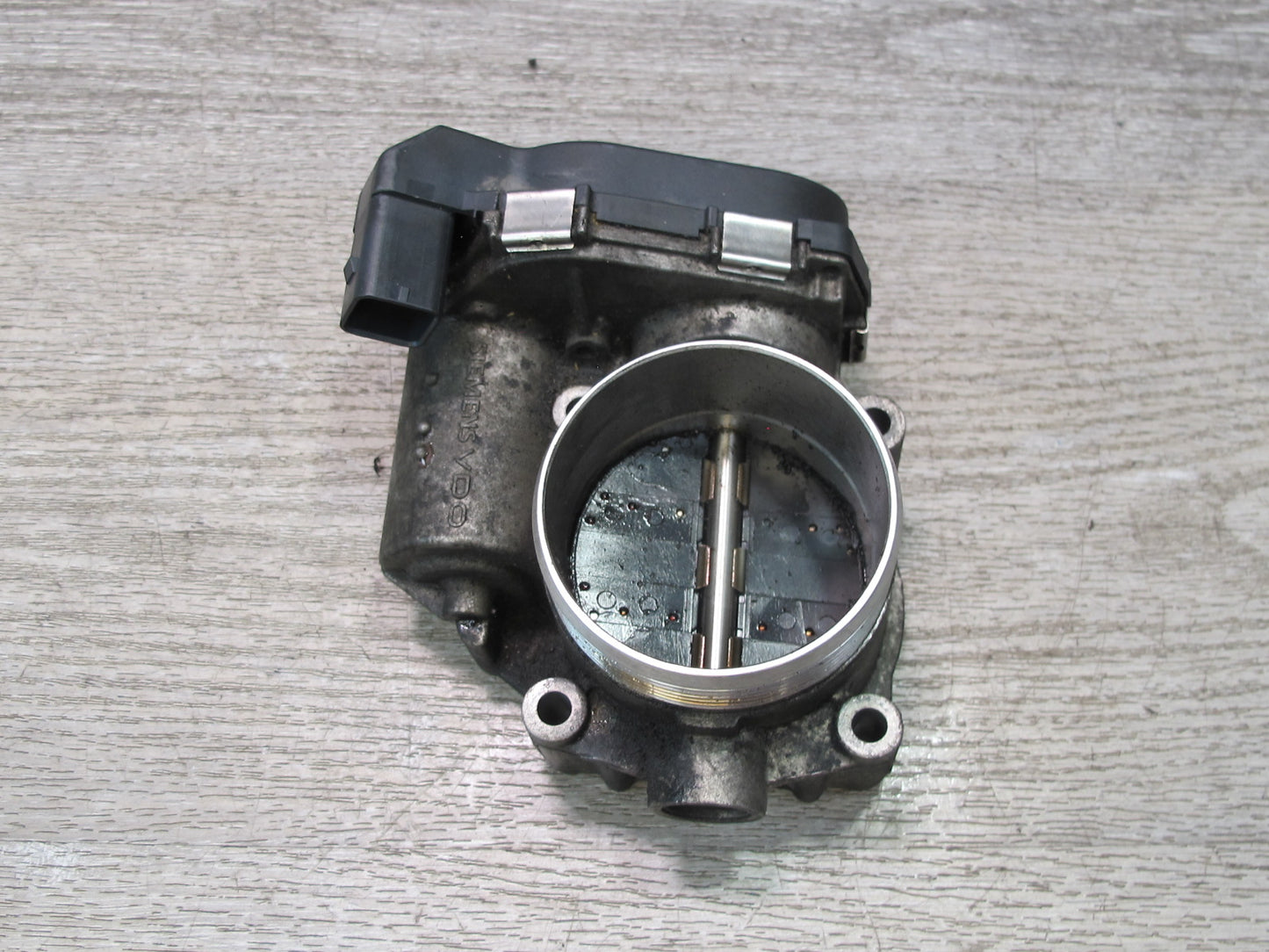 12-18 BMW E70 F01 F10 F12 S63 N63 4.4L Right Engine Throttle Body 7555944 OEM